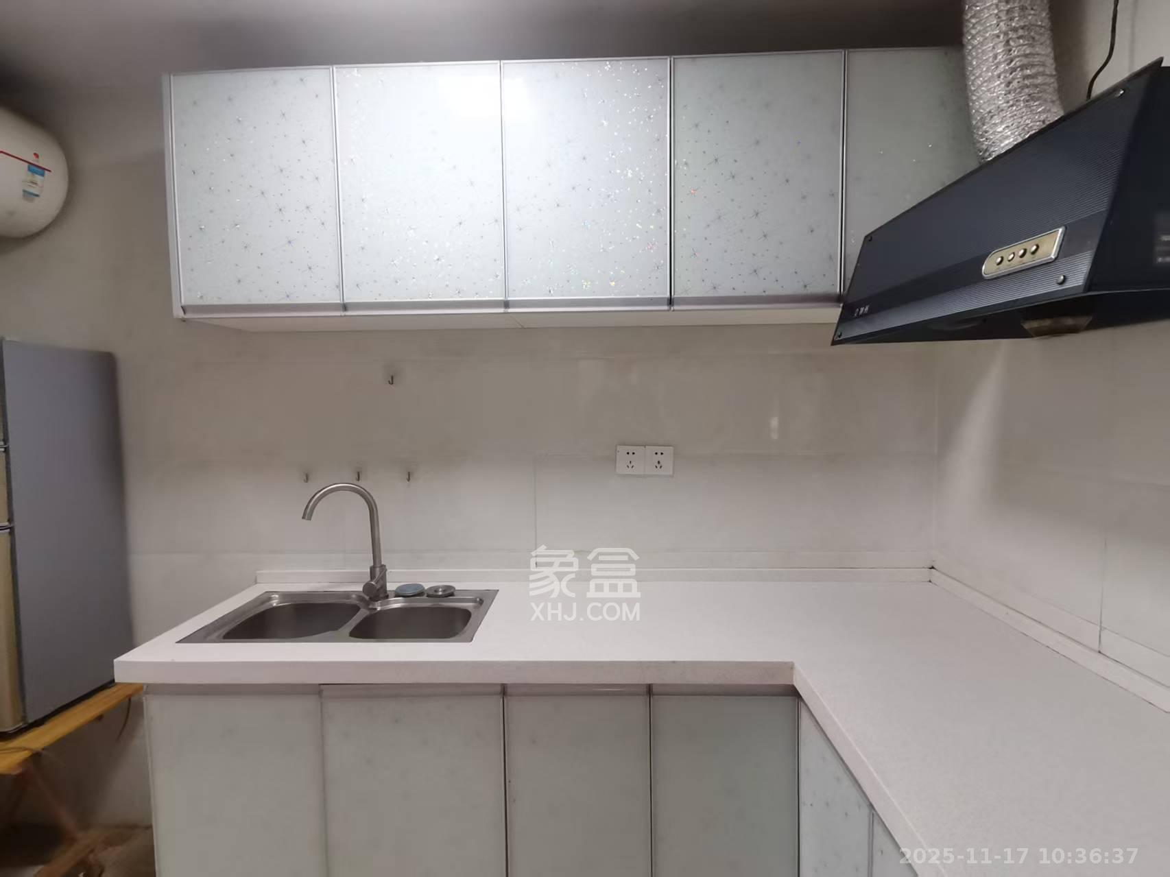 上河国际B座  1室1厅1卫    1600.0元/月室内图