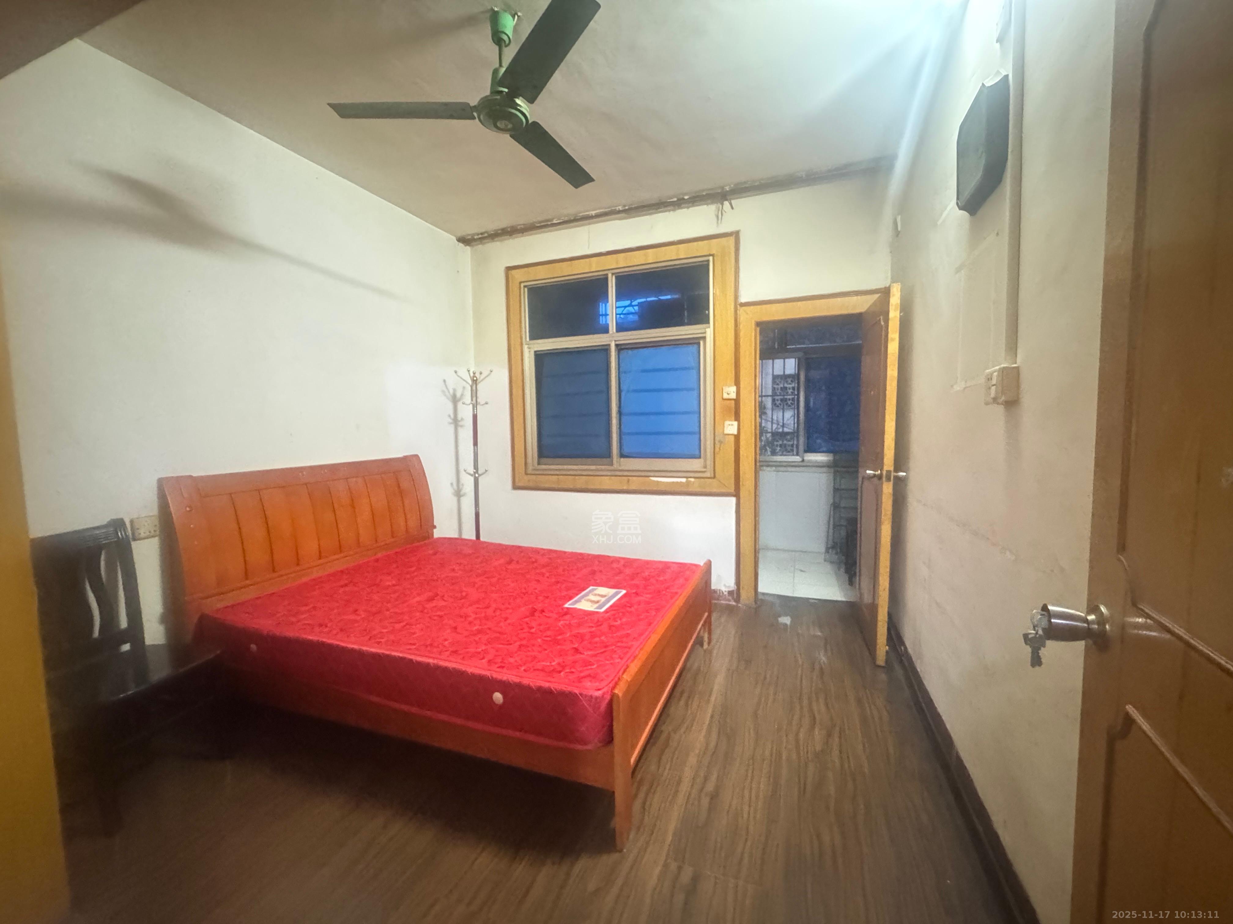 茶园坡社区(原王家冲社区) 2室1厅1卫 1300.0元/月 茶园坡社区(原王家冲社区) 2室1厅1卫 1300.0元/月室内图