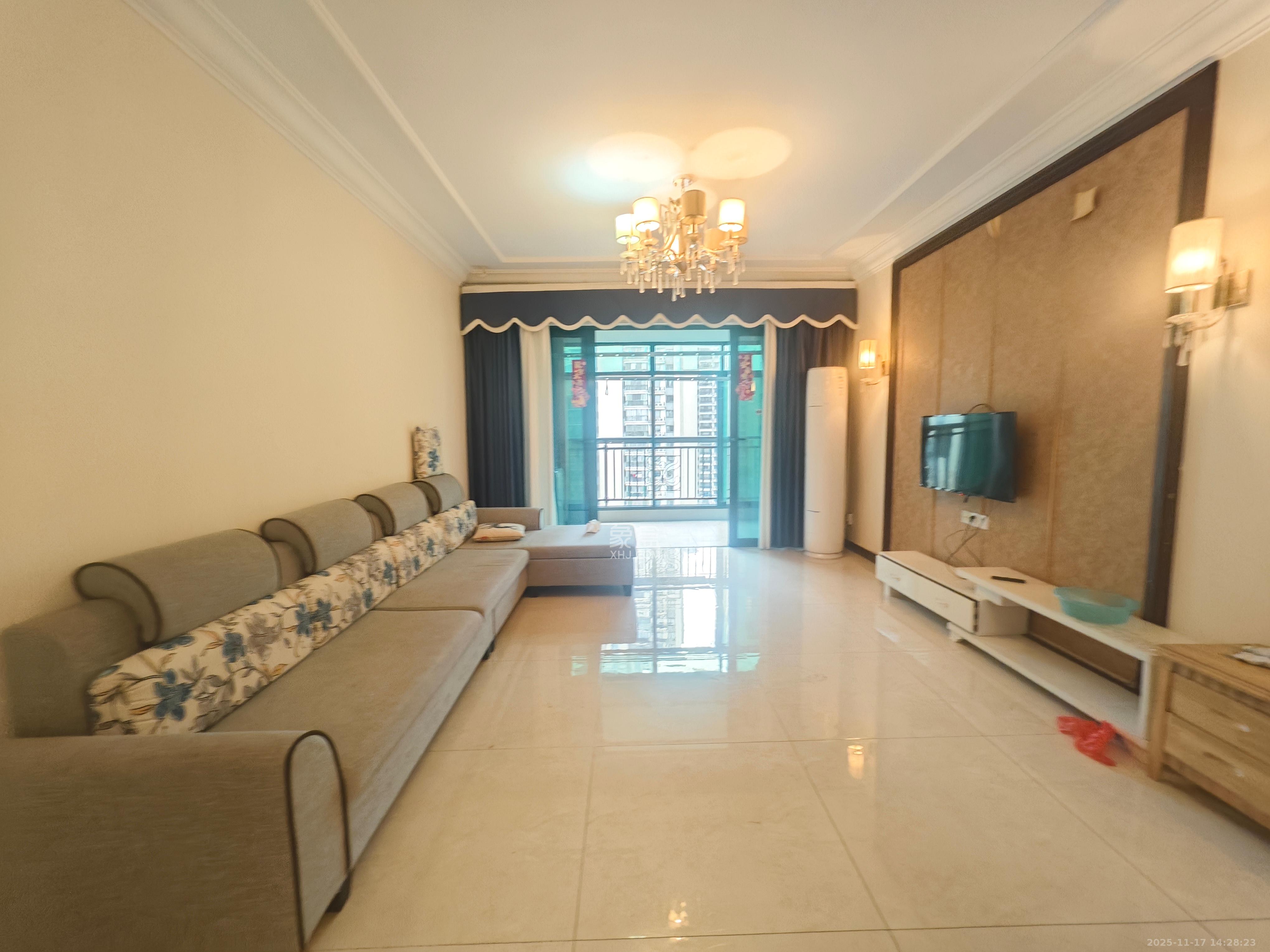 恒大翡翠华庭 3室2厅2卫 2600.0元/月 恒大翡翠华庭 3室2厅2卫 2600.0元/月室内图