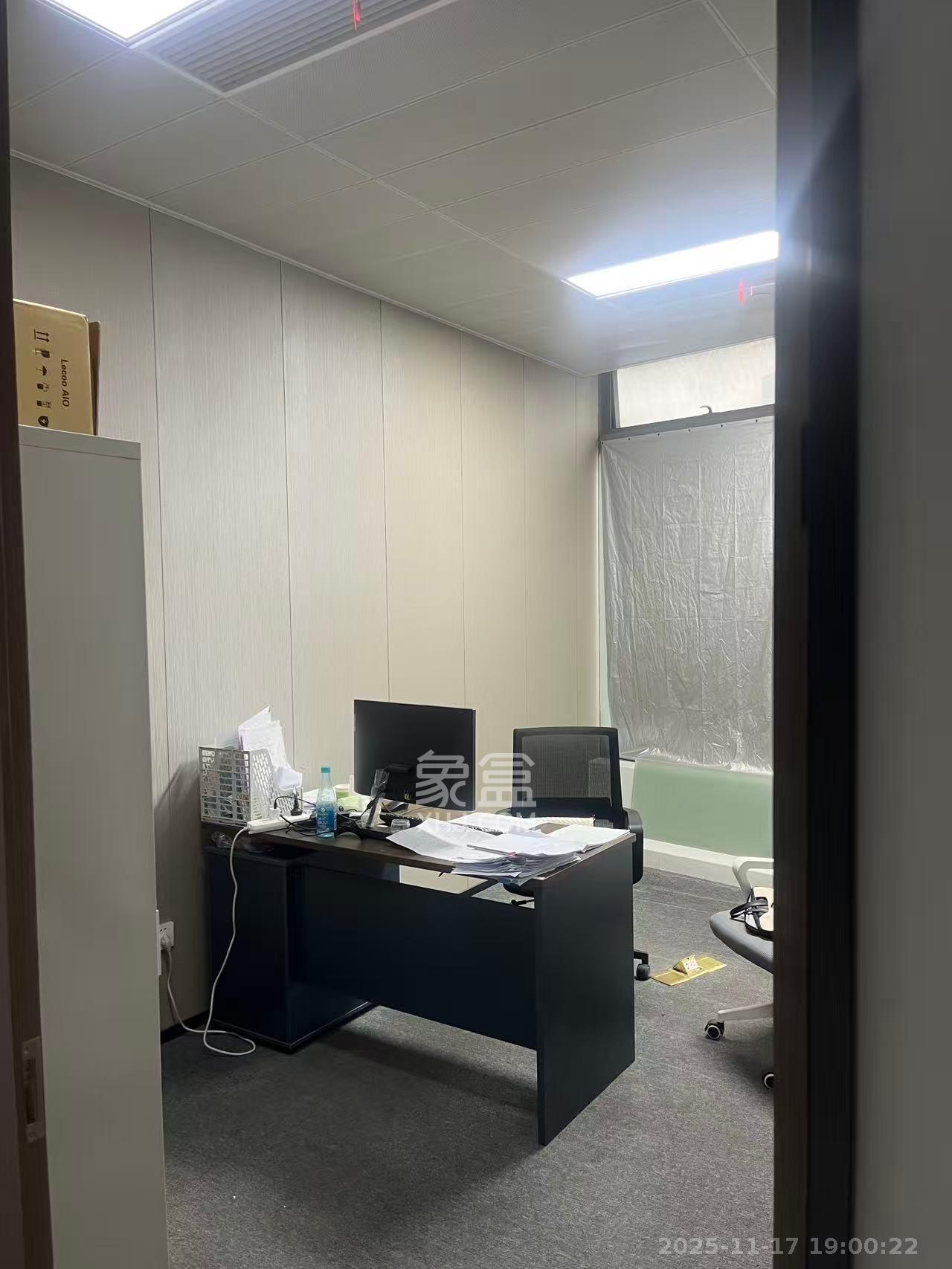 世茂铂曼  5室2厅3卫    25000.0元/月室内图