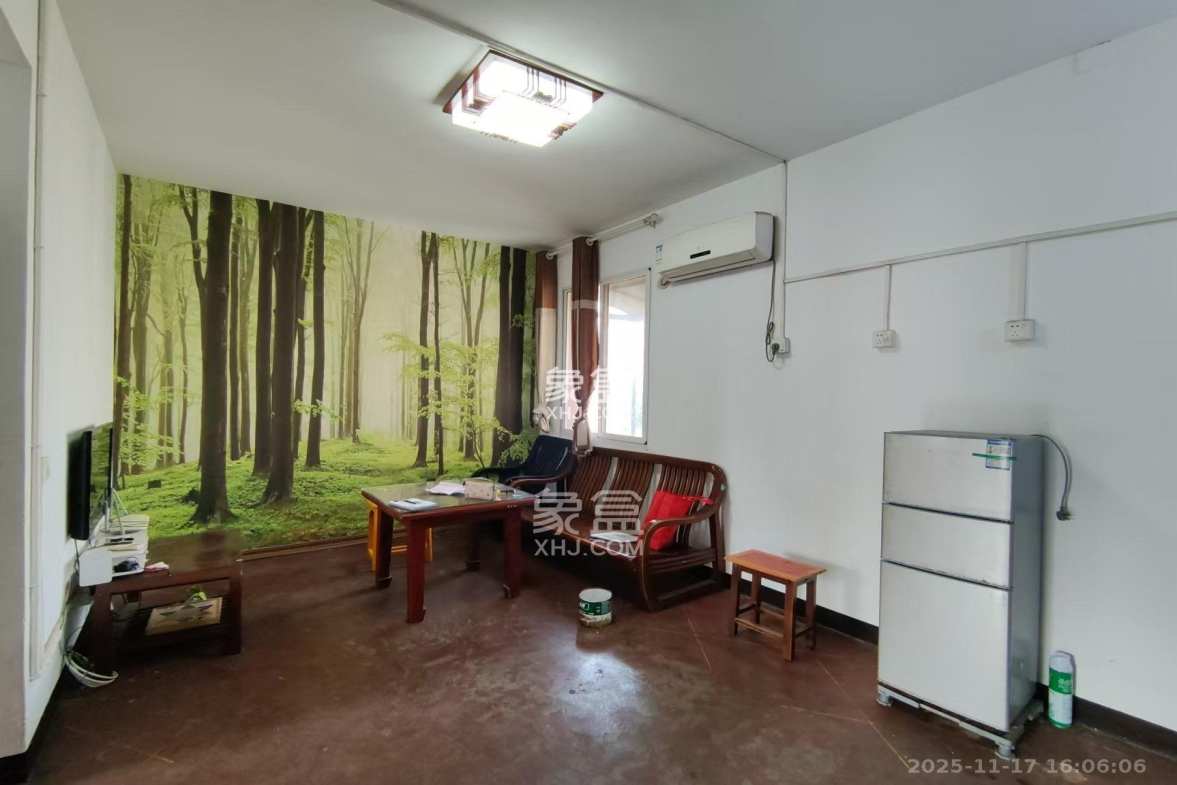 湖橡宿舍/湖橡小区 2室1厅1卫 1300.0元/月 湖橡宿舍/湖橡小区 2室1厅1卫 1300.0元/月室内图