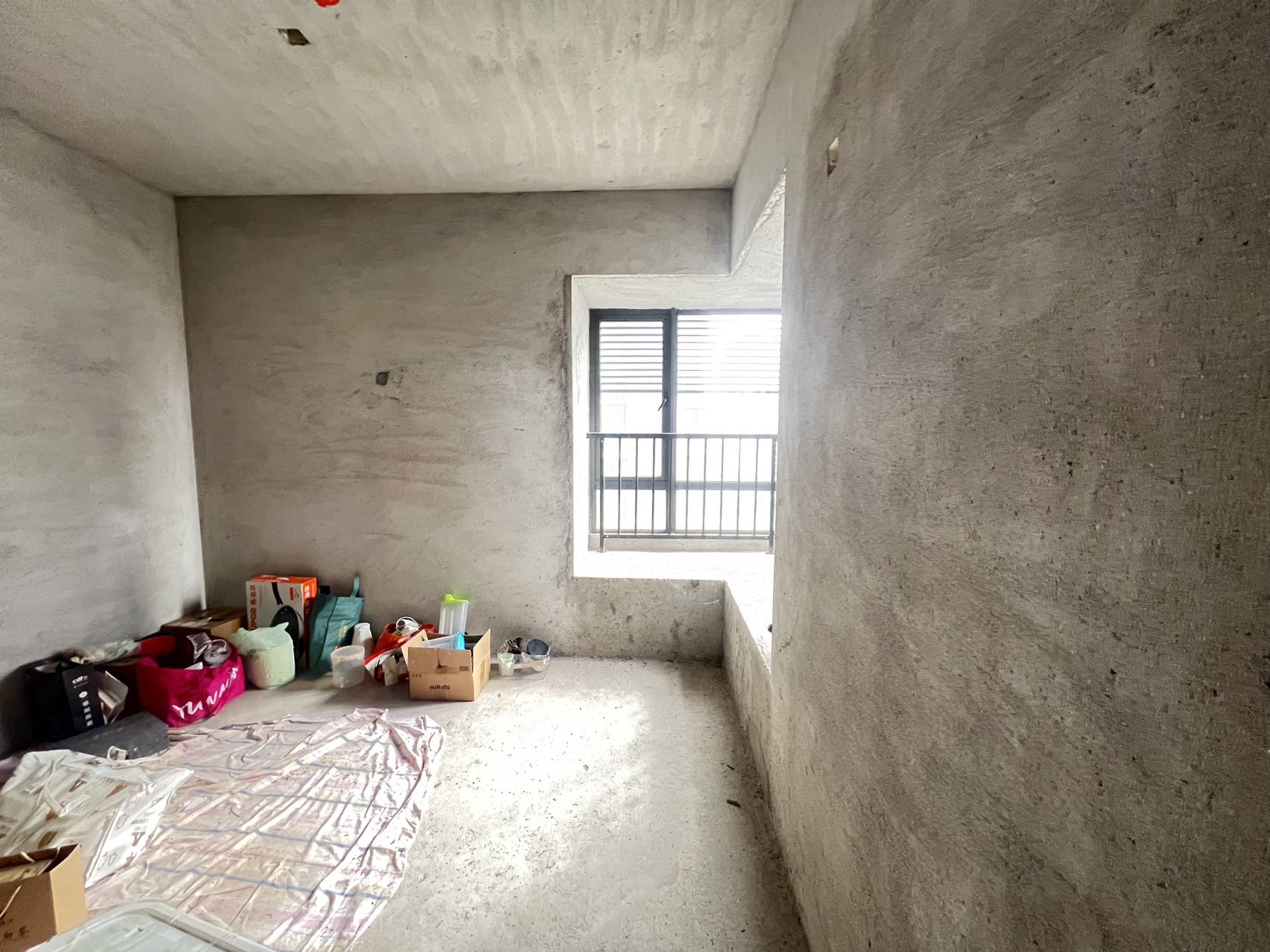 锦地翰城四期 2室2厅1卫 105.0万 锦地翰城四期 2室2厅1卫 105.0万客厅