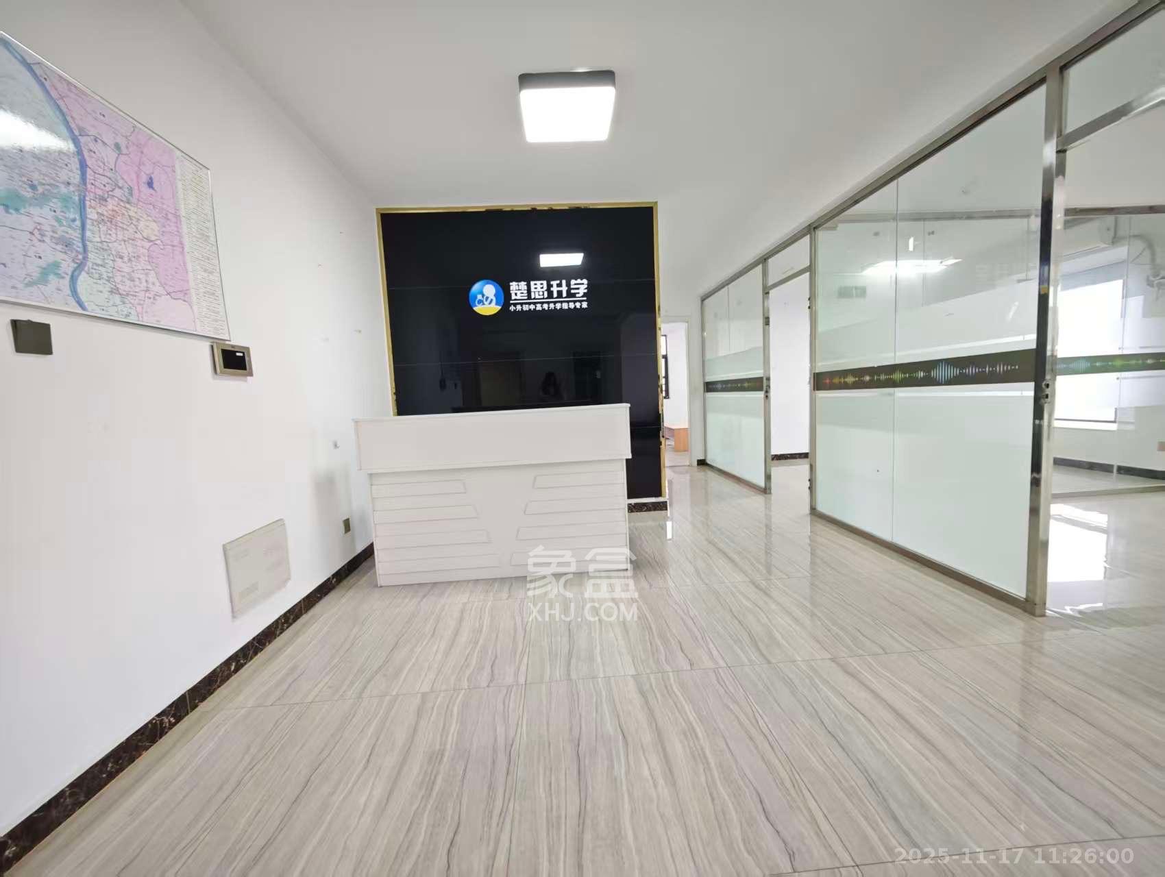 财富港湾(绿领大厦) 3室2厅1卫 2500.0元/月 财富港湾(绿领大厦) 3室2厅1卫 2500.0元/月室内图