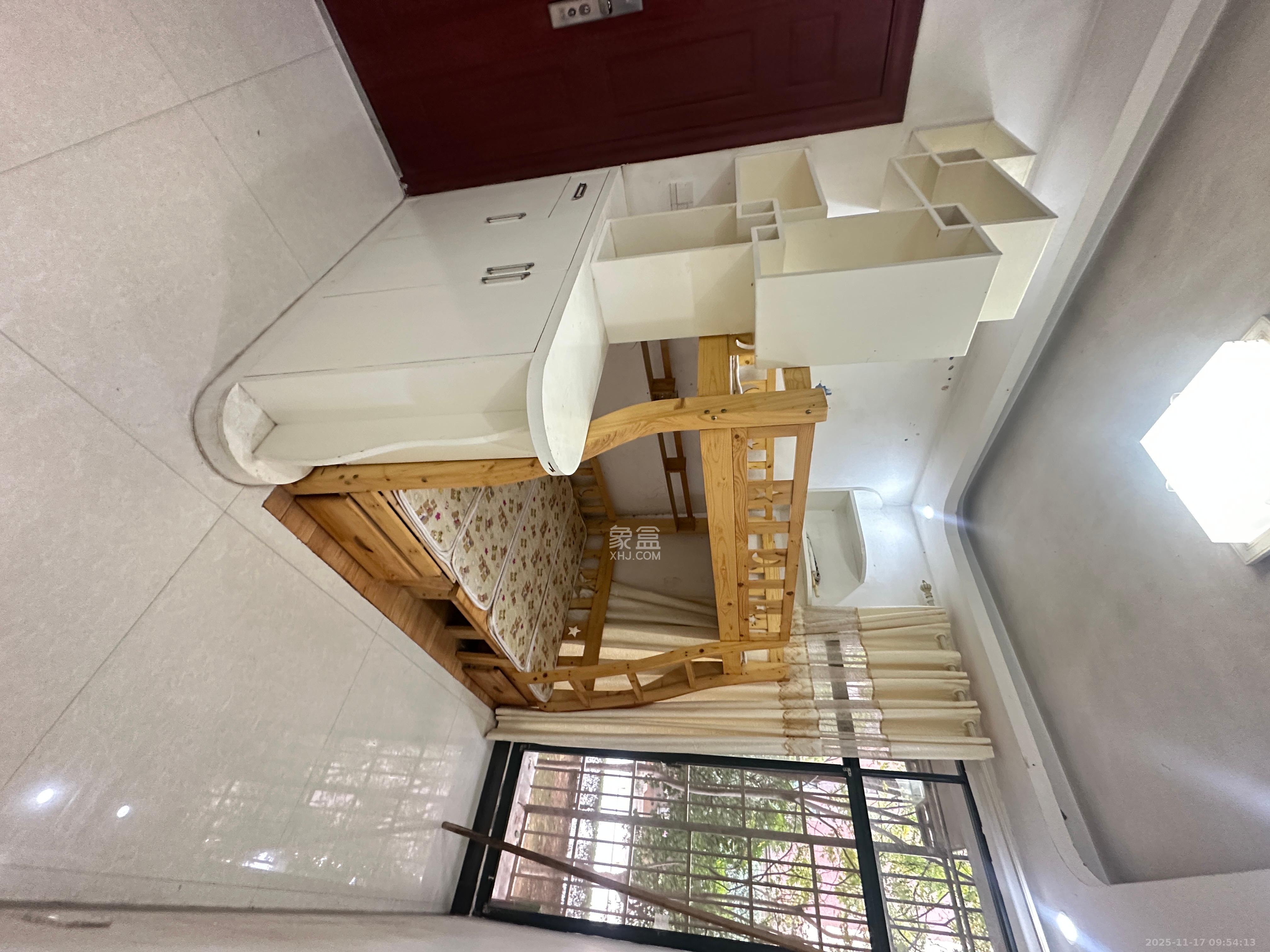 枫华府第 2室2厅1卫 1500.0元/月 枫华府第 2室2厅1卫 1500.0元/月室内图