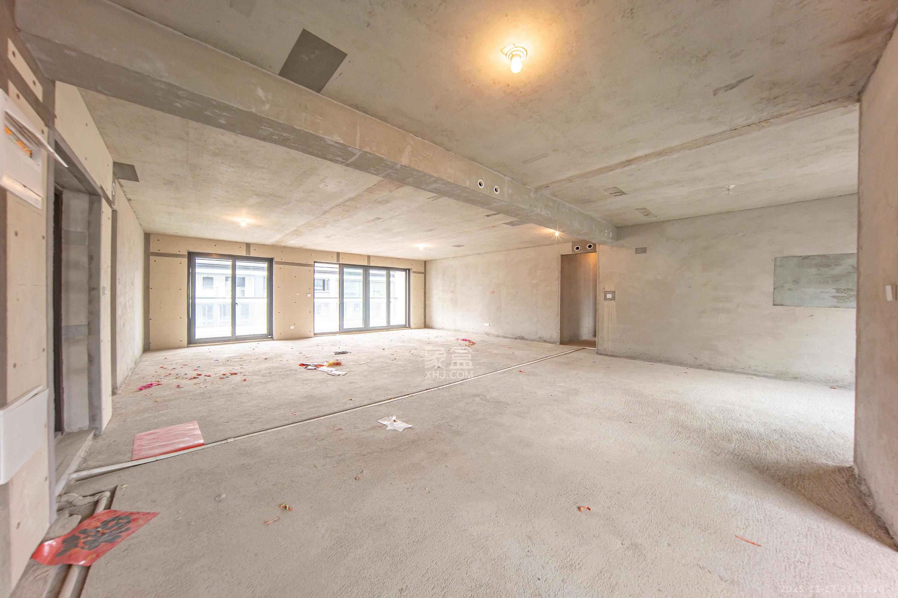 中建钰山湖  5室2厅4卫    430.0万