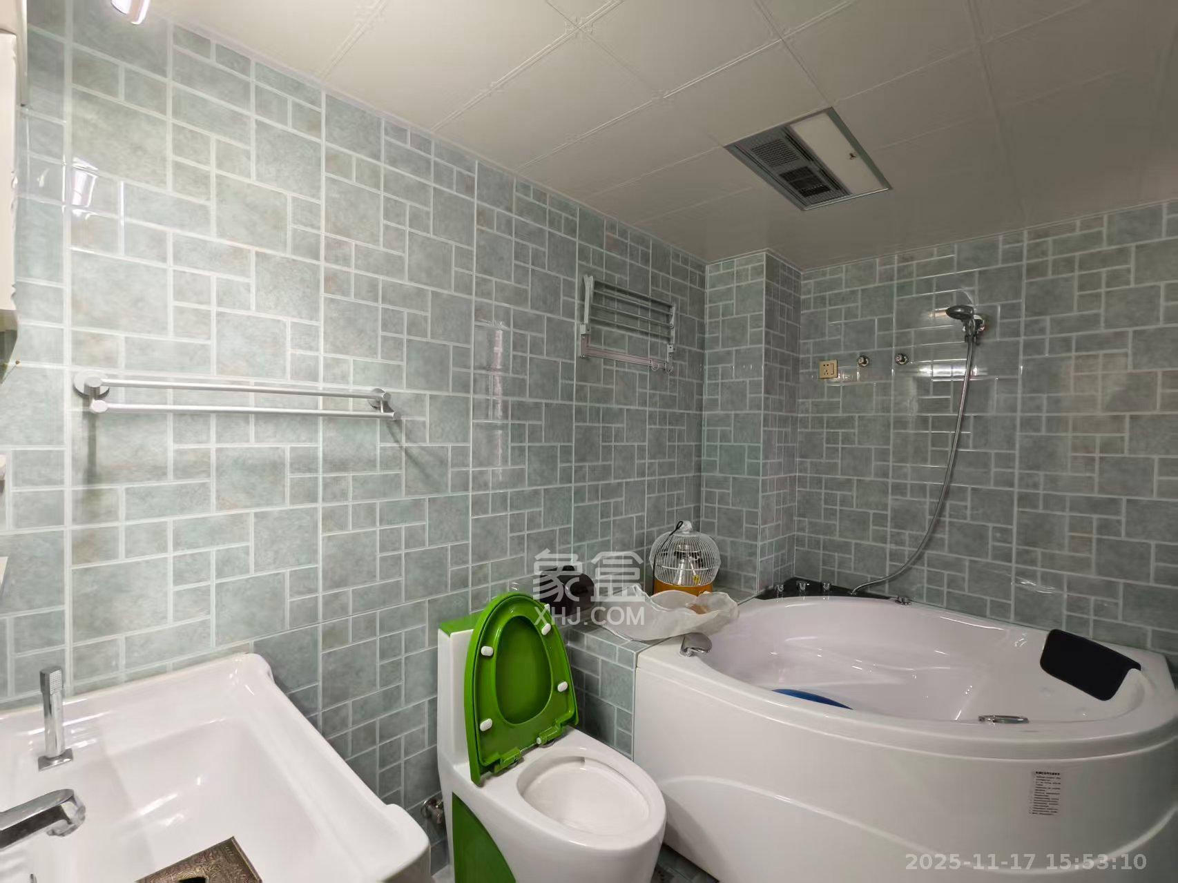 南山雍江汇(滨江国际新城) 3室2厅2卫 3600.0元/月 南山雍江汇(滨江国际新城) 3室2厅2卫 3600.0元/月室内图