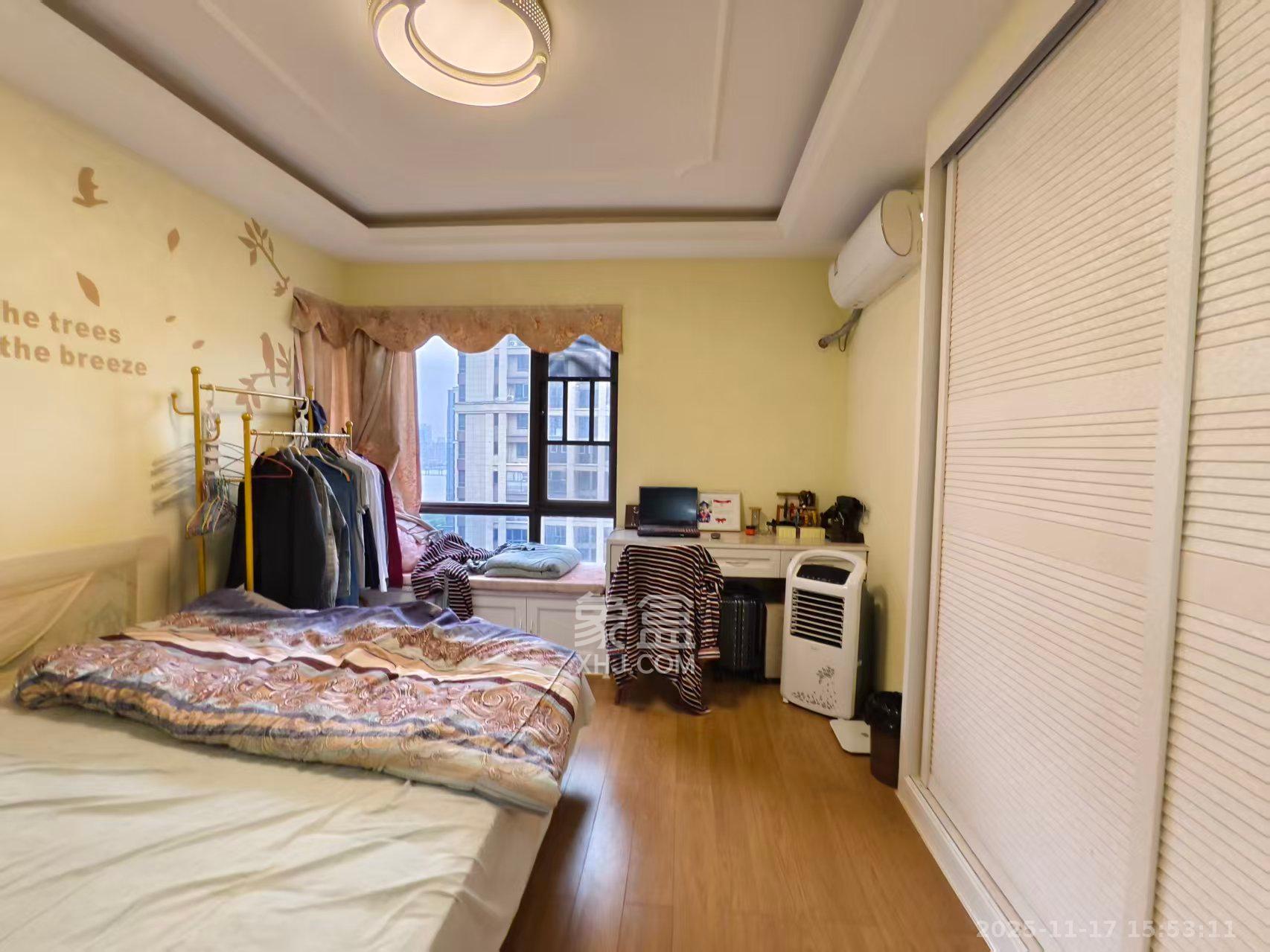 南山雍江汇（滨江国际新城）  3室2厅2卫    3600.0元/月室内图