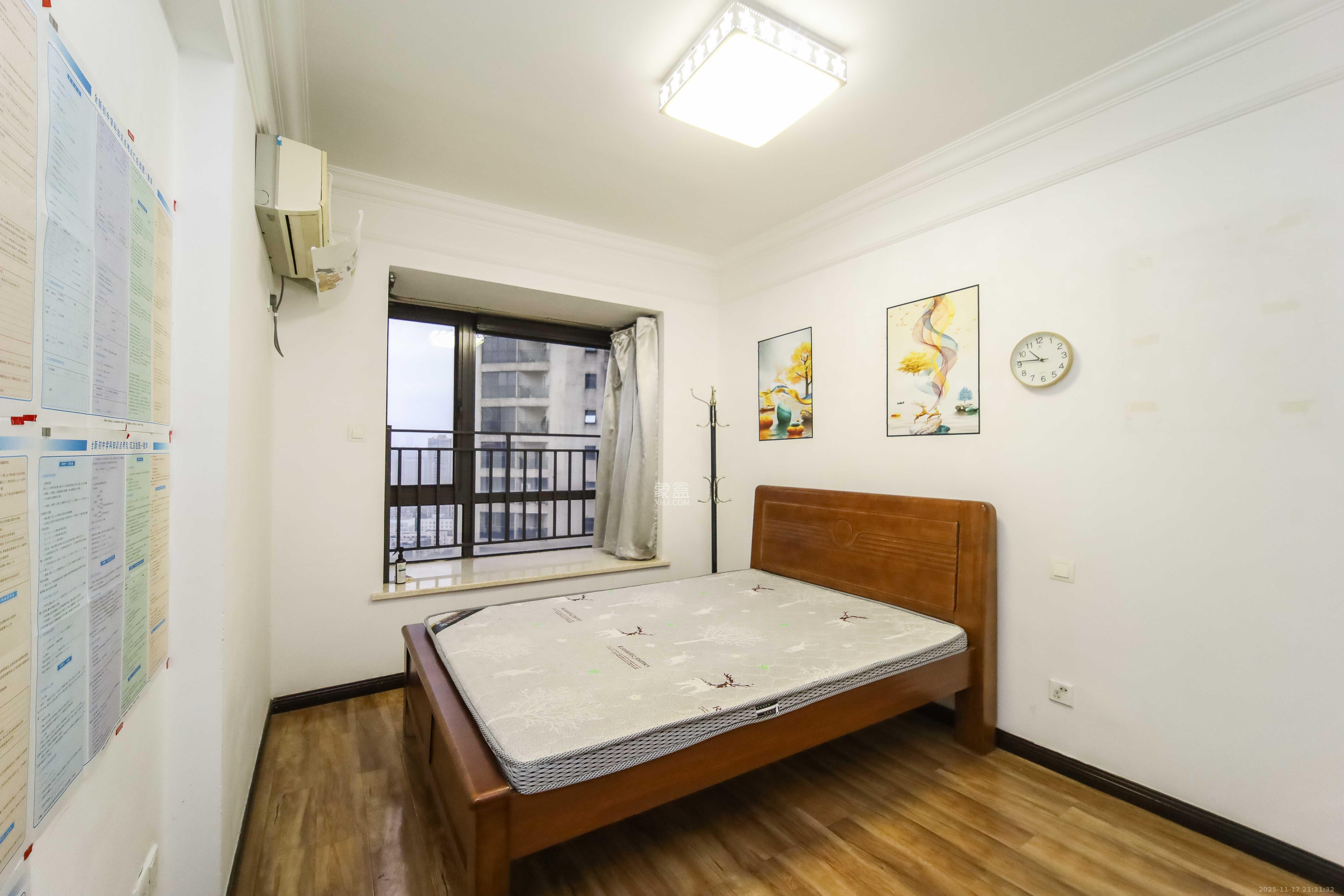 上东辛顿公寓 3室2厅2卫 85.0万 上东辛顿公寓 3室2厅2卫 85.0万卧室