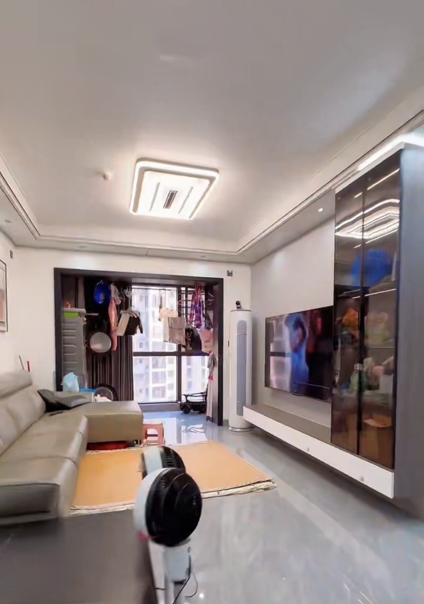 中交怡湖雅苑 1室0厅0卫 125.0万 中交怡湖雅苑 1室0厅0卫 125.0万客厅