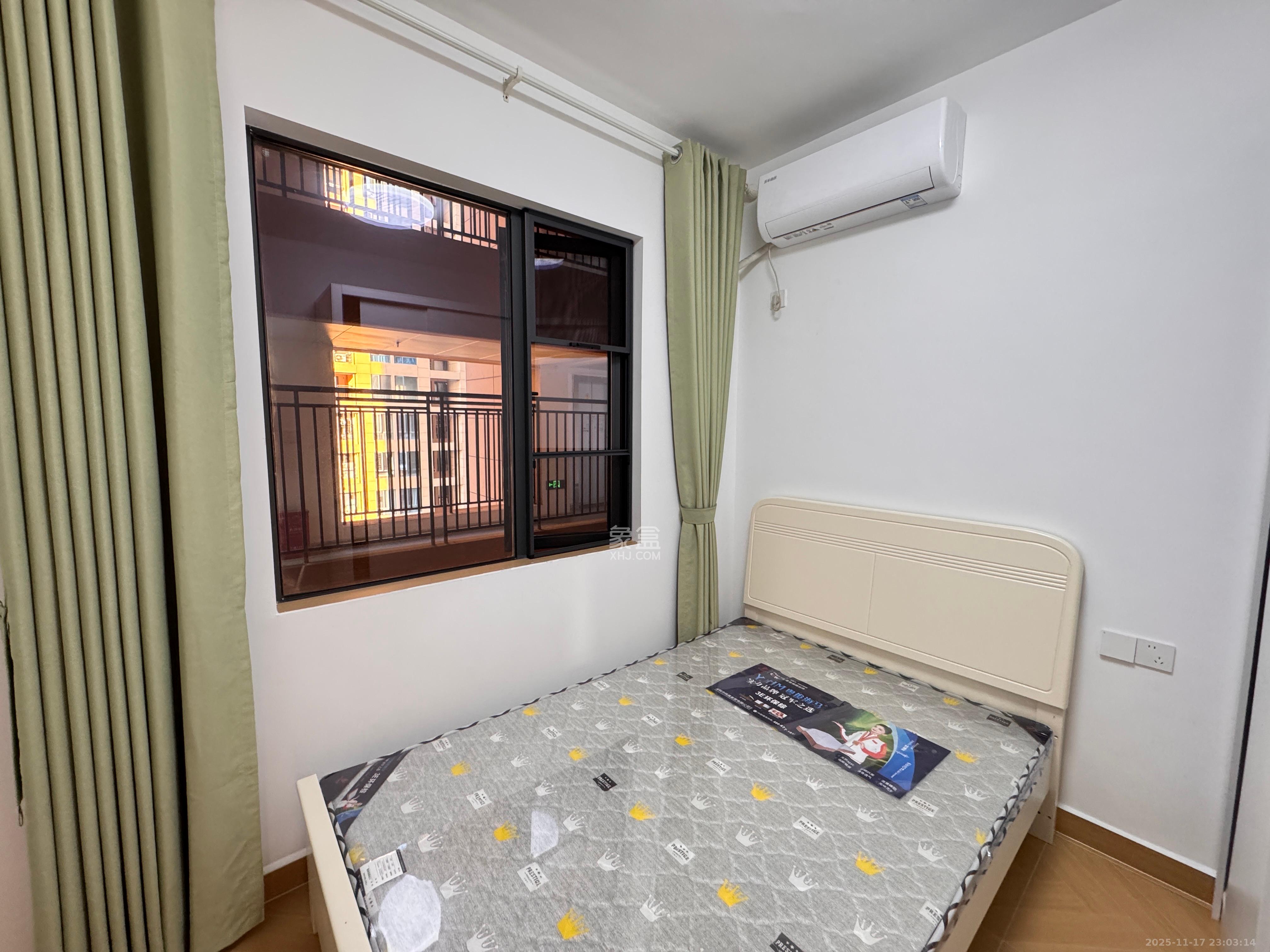 莲馨苑  3室2厅2卫    3000.0元/月室内图