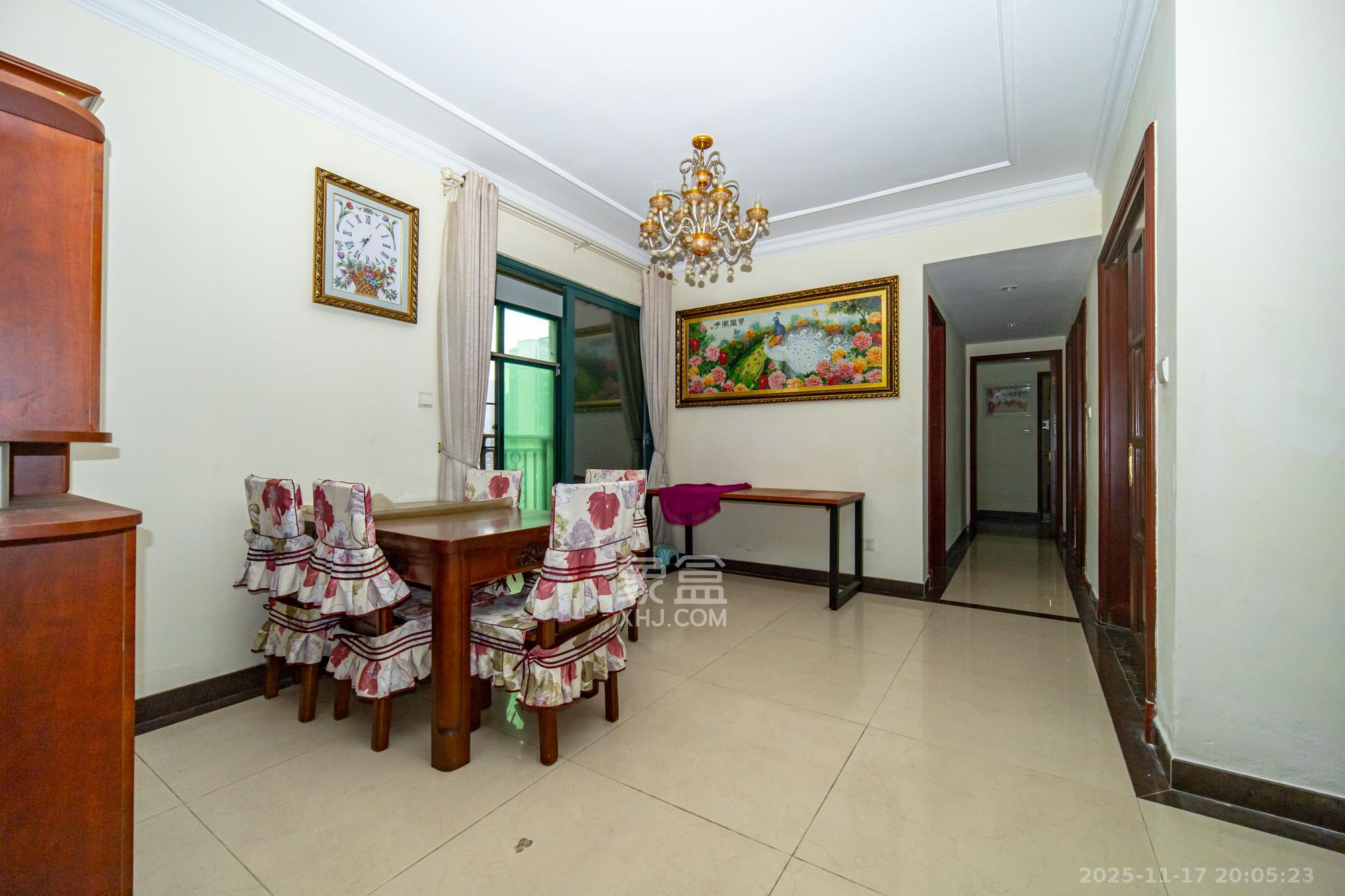 恒大翡翠华庭 4室2厅2卫 130.0万 恒大翡翠华庭 4室2厅2卫 130.0万其他