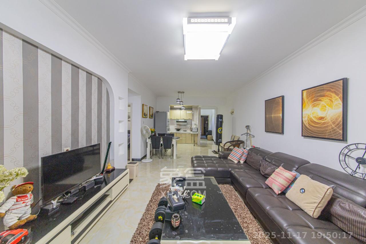 长城水郡  3室2厅1卫    2200.0元/月室内图