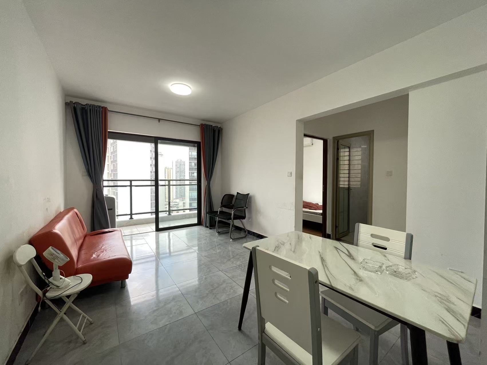 坡博家园四区 2室1厅1卫 2400.0元/月 坡博家园四区 2室1厅1卫 2400.0元/月室内图