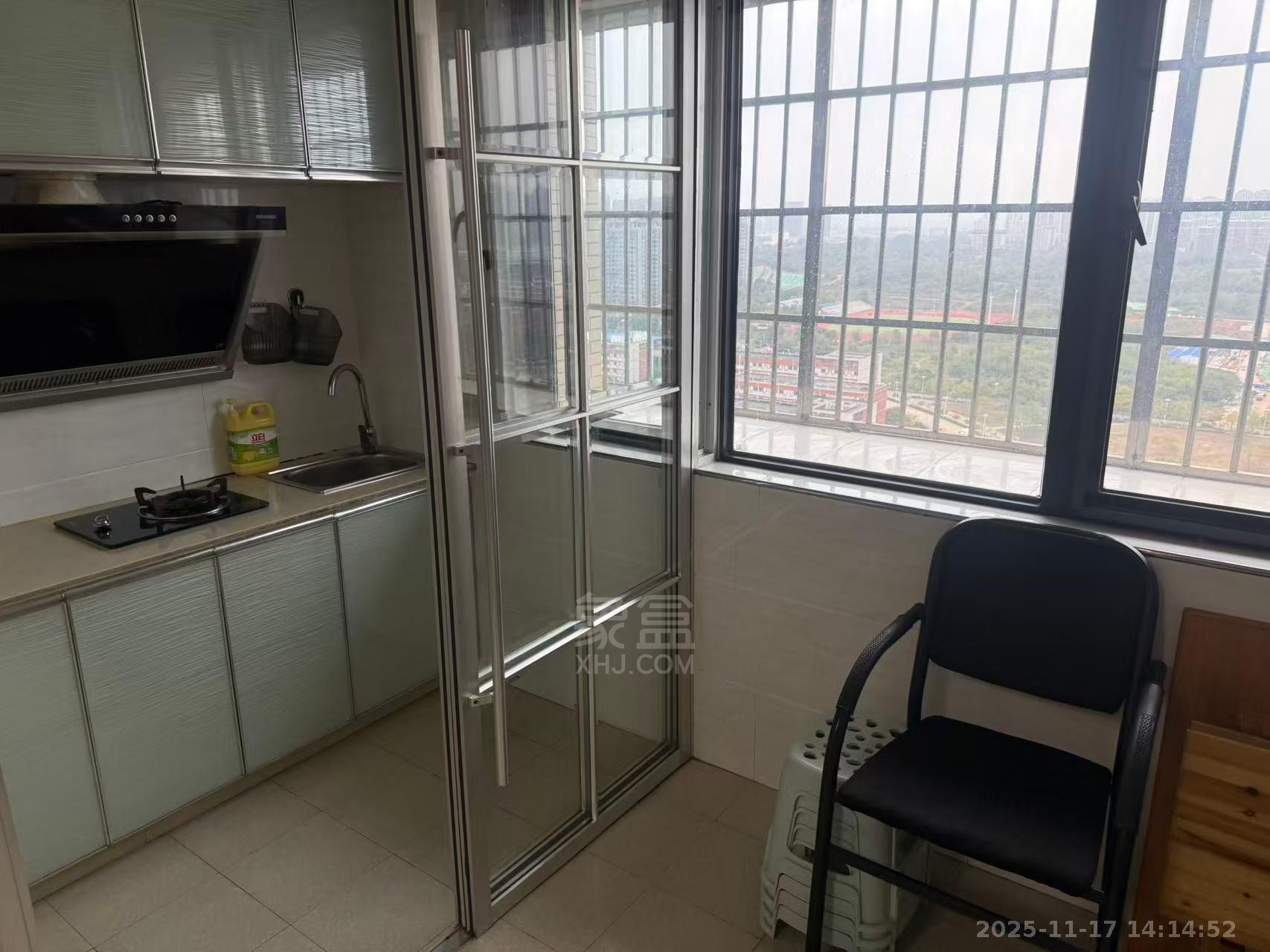 龙腾国际  1室1厅1卫    1200.0元/月室内图