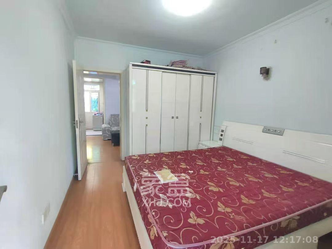 曙光路友阿宿舍  3室2厅1卫    1800.0元/月室内图