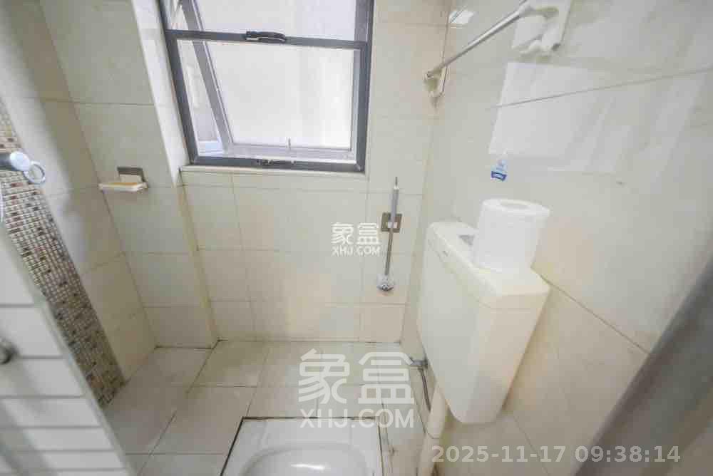 阳光锦城  2室2厅1卫    2600.0元/月室内图