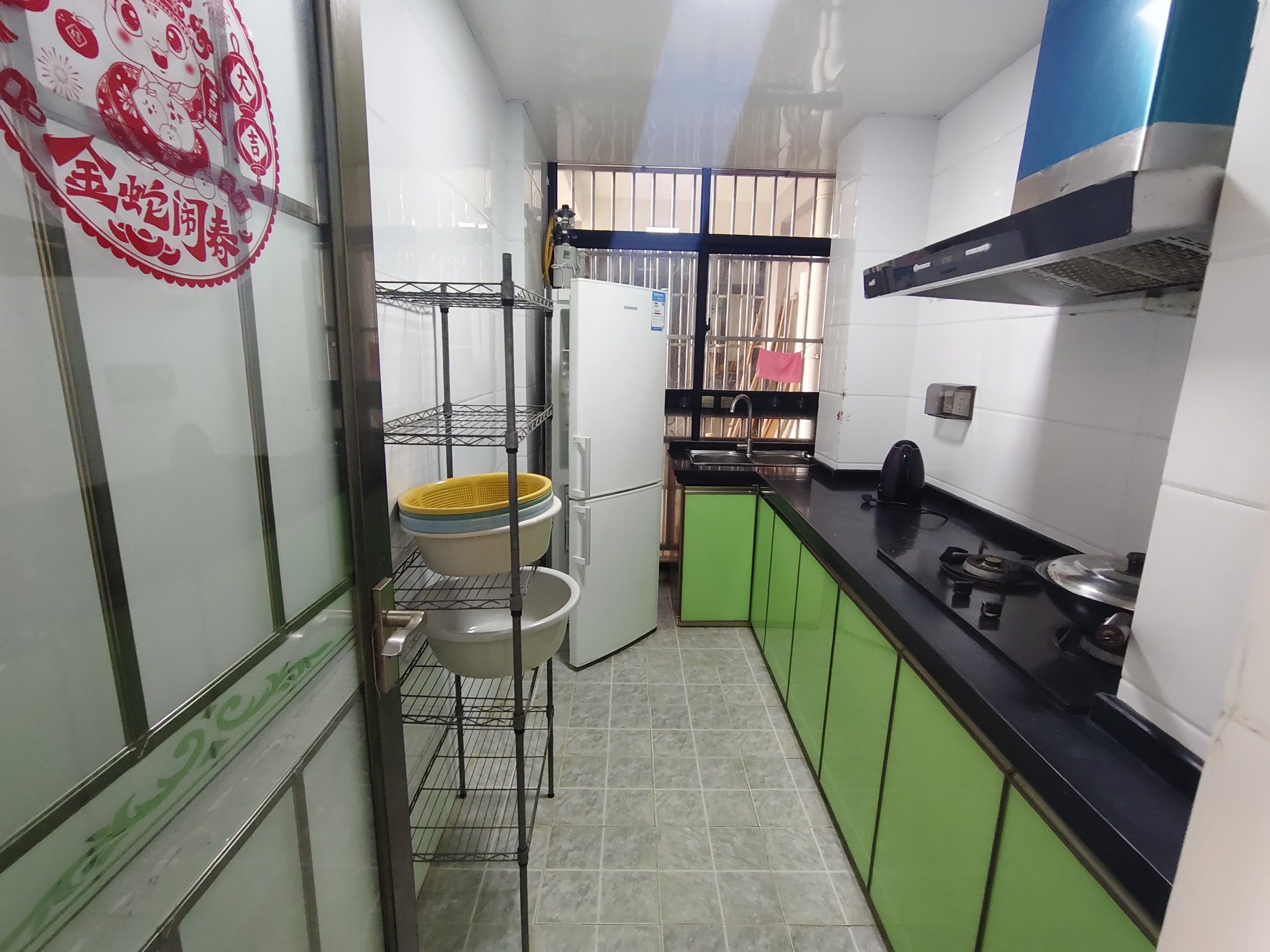 凤翔花园(A区) 2室2厅1卫 1700.0元/月 凤翔花园(A区) 2室2厅1卫 1700.0元/月室内图