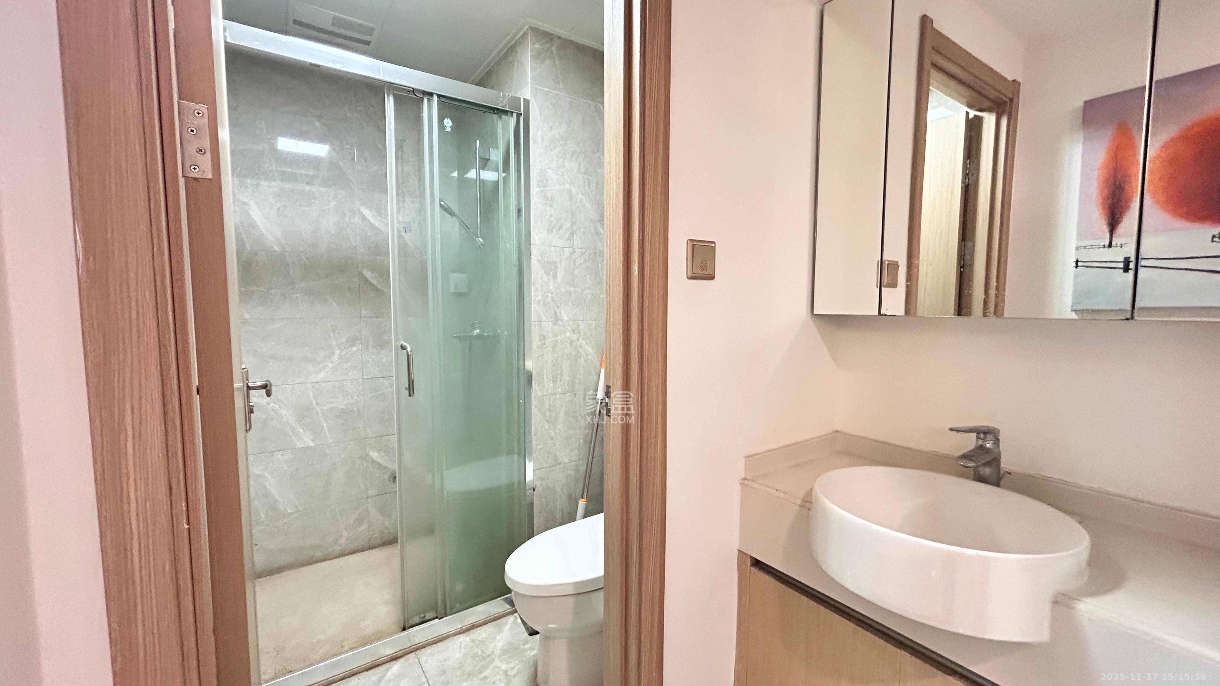 中海阅江府  1室1厅1卫    2500.0元/月室内图