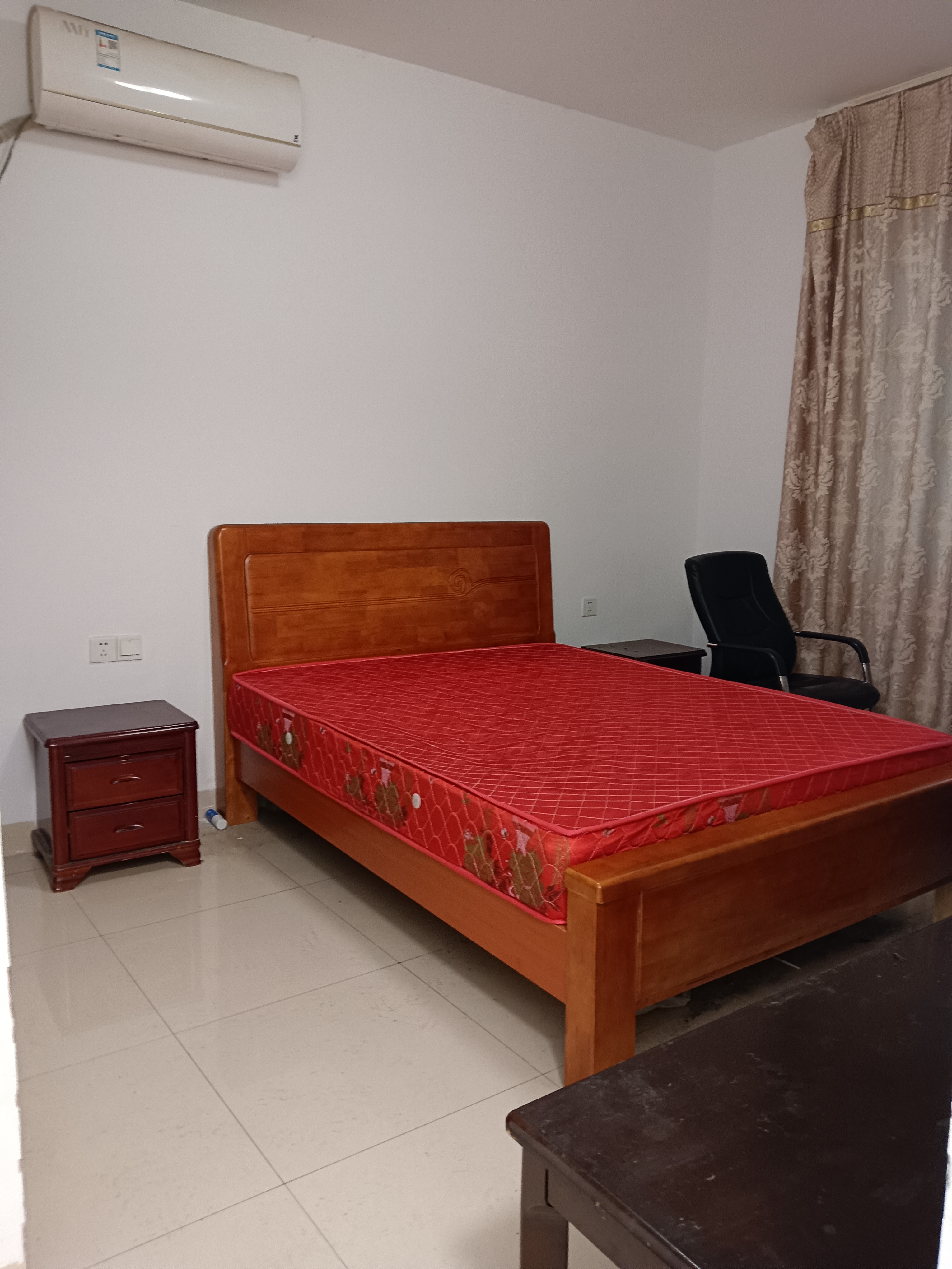 富华大厦  1室0厅0卫    2000.0元/月室内图