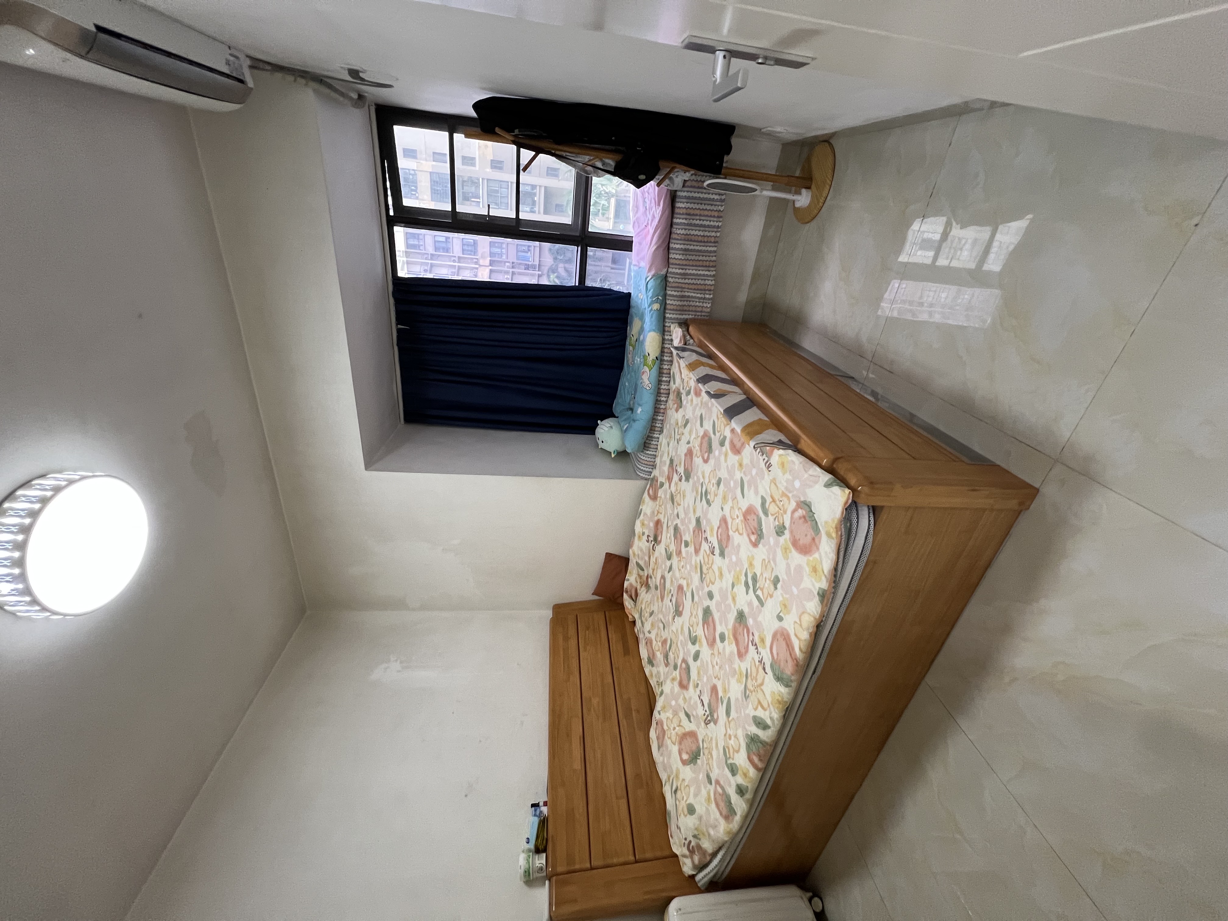 阳光三号苑 3室2厅1卫 135.0万 阳光三号苑 3室2厅1卫 135.0万客厅