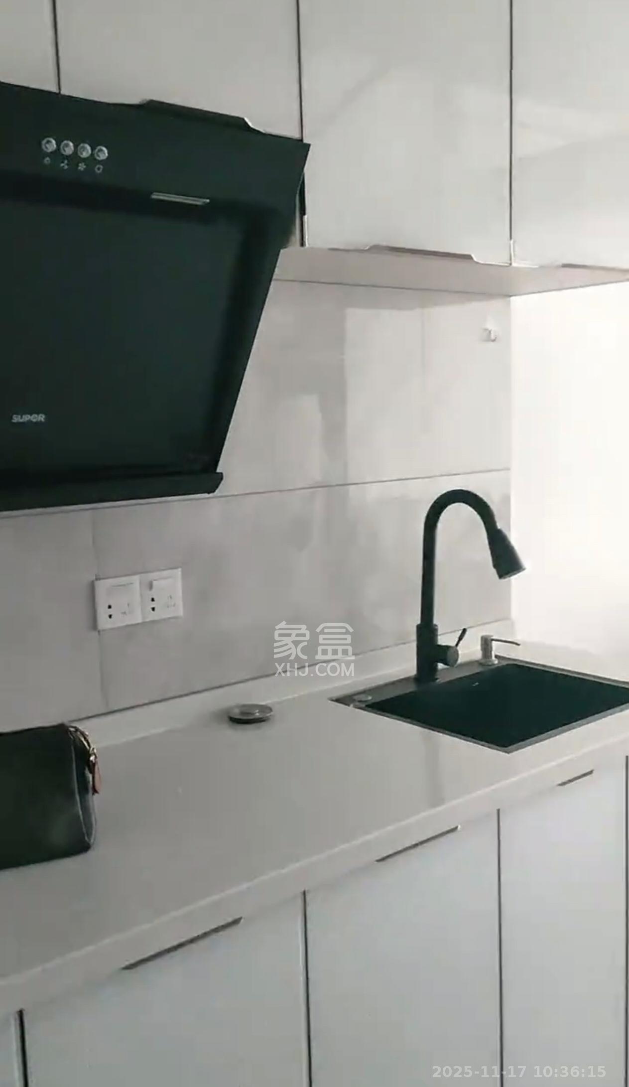 信诚湘江揽月(至善美景大厦) 2室2厅1卫 1600.0元/月 信诚湘江揽月(至善美景大厦) 2室2厅1卫 1600.0元/月室内图