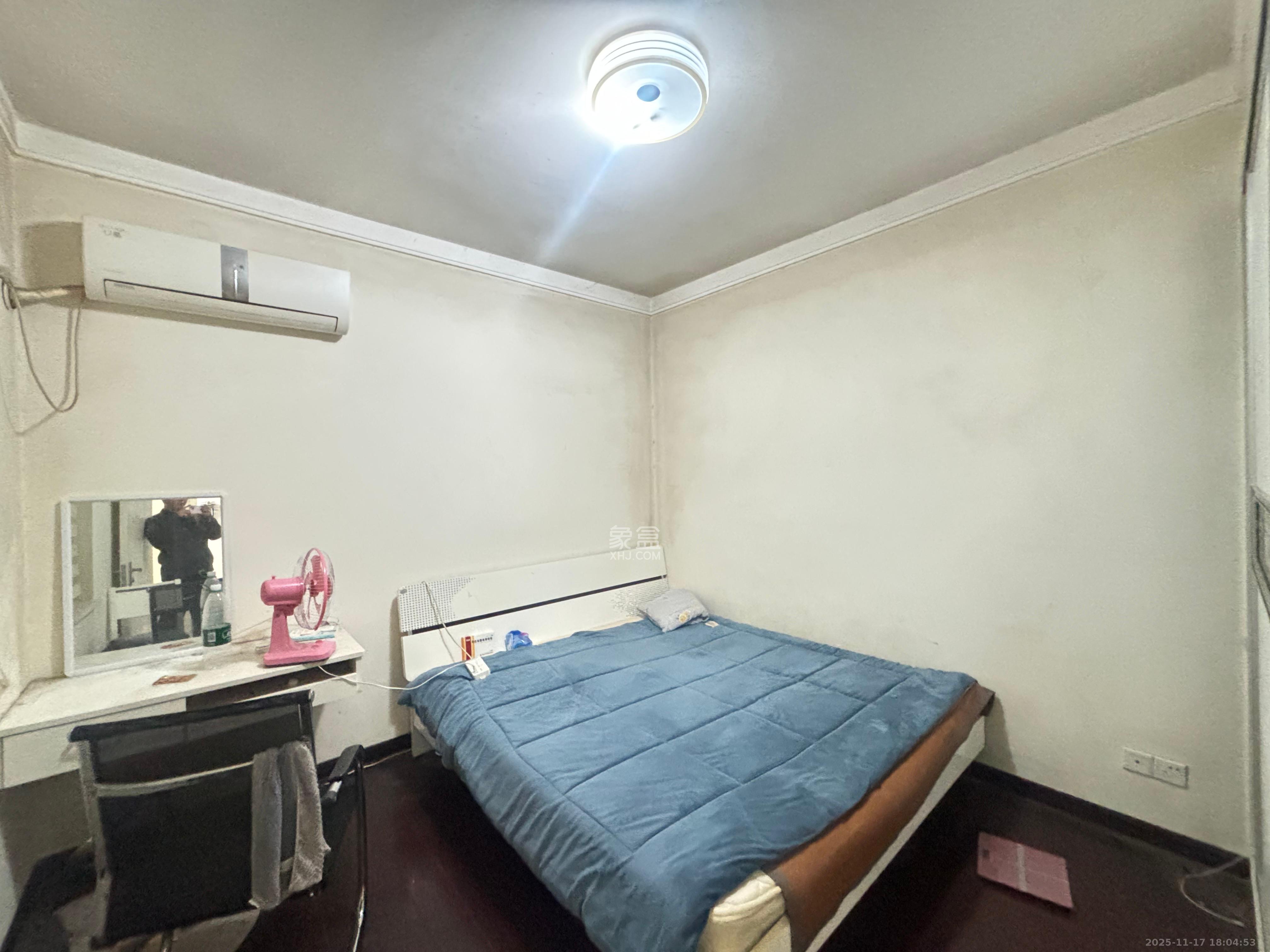 中房F联邦  2室1厅2卫    2400.0元/月室内图