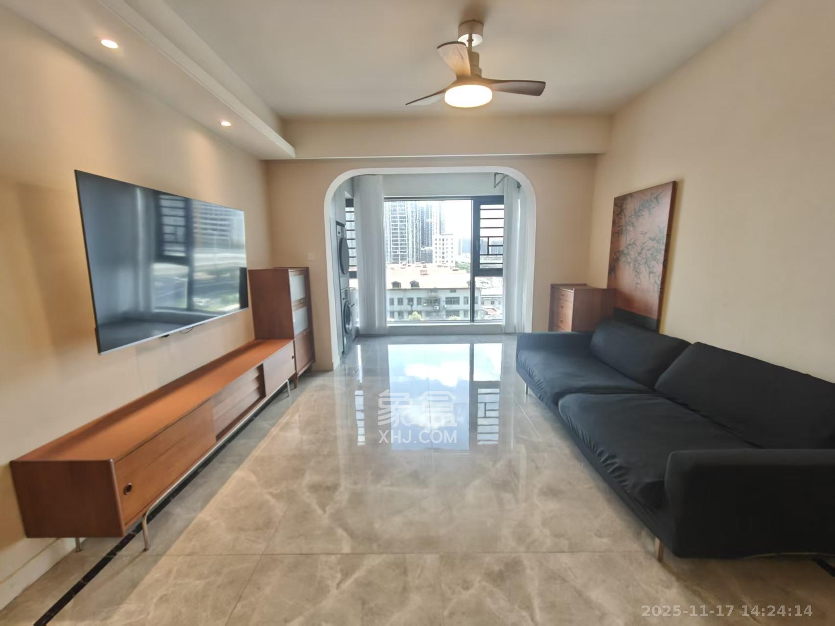 保利中环广场（保利中悦苑）  4室2厅2卫    4500.0元/月