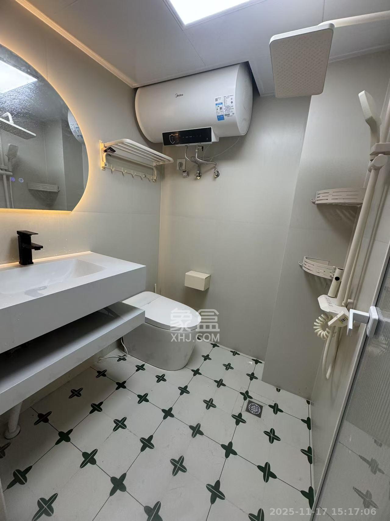 钱隆樽品(一、二、三期)  1室1厅1卫    1780.0元/月室内图