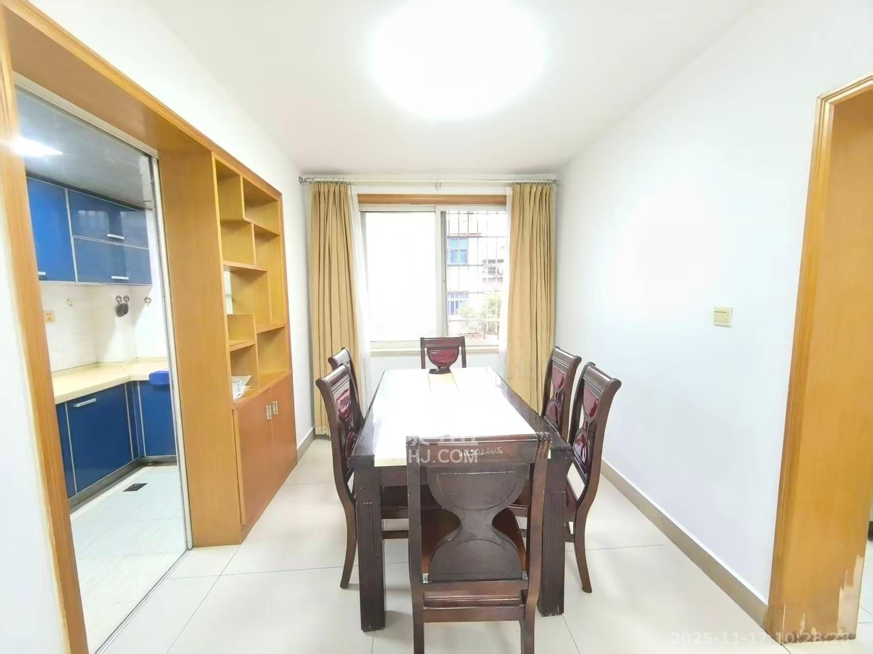 机务公寓  2室2厅1卫    1800.0元/月室内图