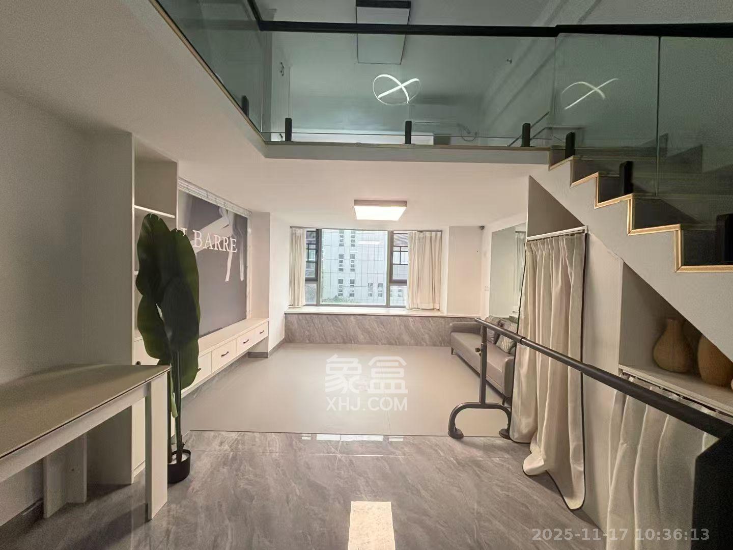 信诚湘江揽月(至善美景大厦) 2室2厅1卫 1600.0元/月 信诚湘江揽月(至善美景大厦) 2室2厅1卫 1600.0元/月室内图