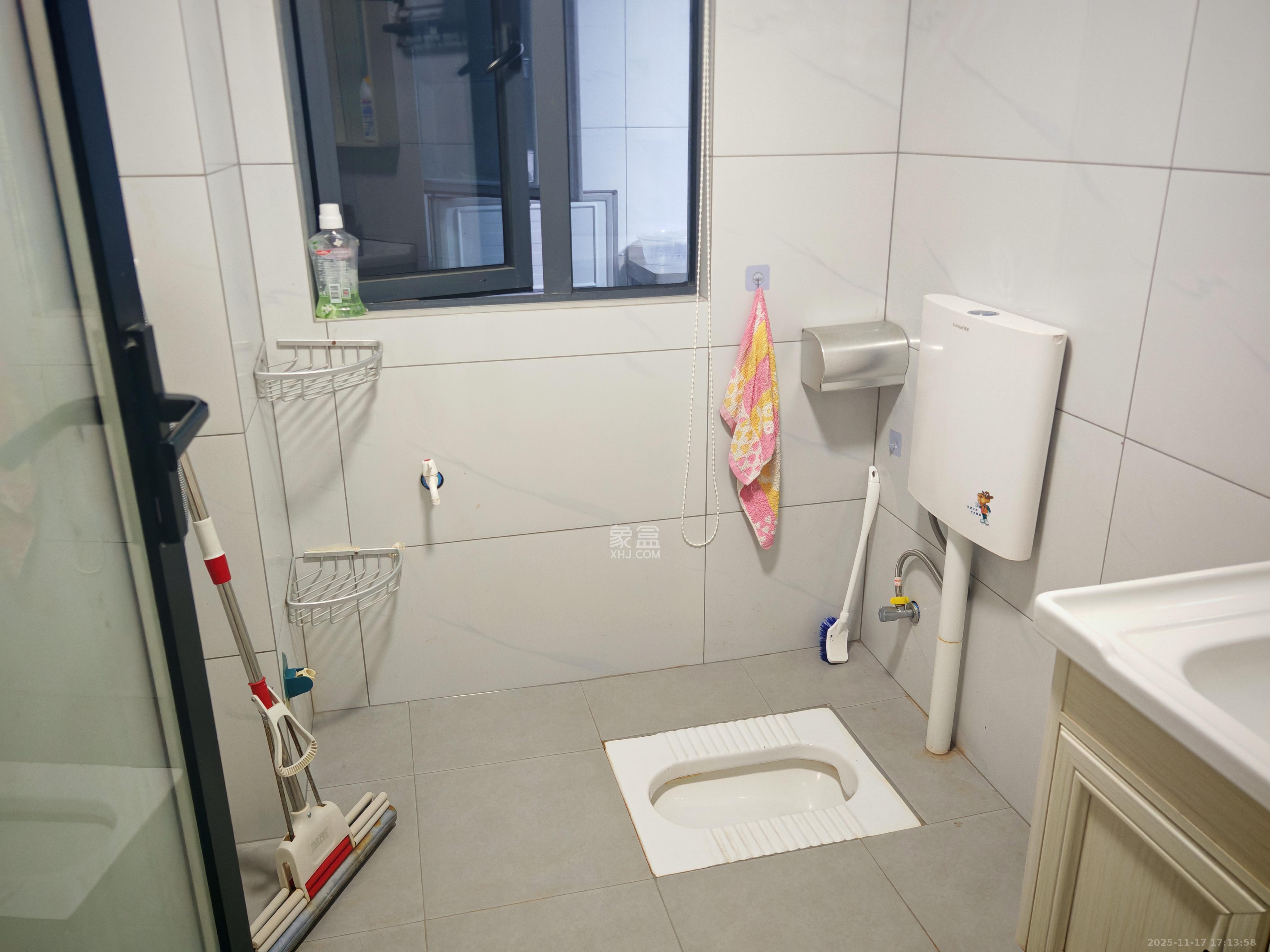 谷峰安置小区(惟德园) 2室2厅1卫 2000.0元/月 谷峰安置小区(惟德园) 2室2厅1卫 2000.0元/月室内图