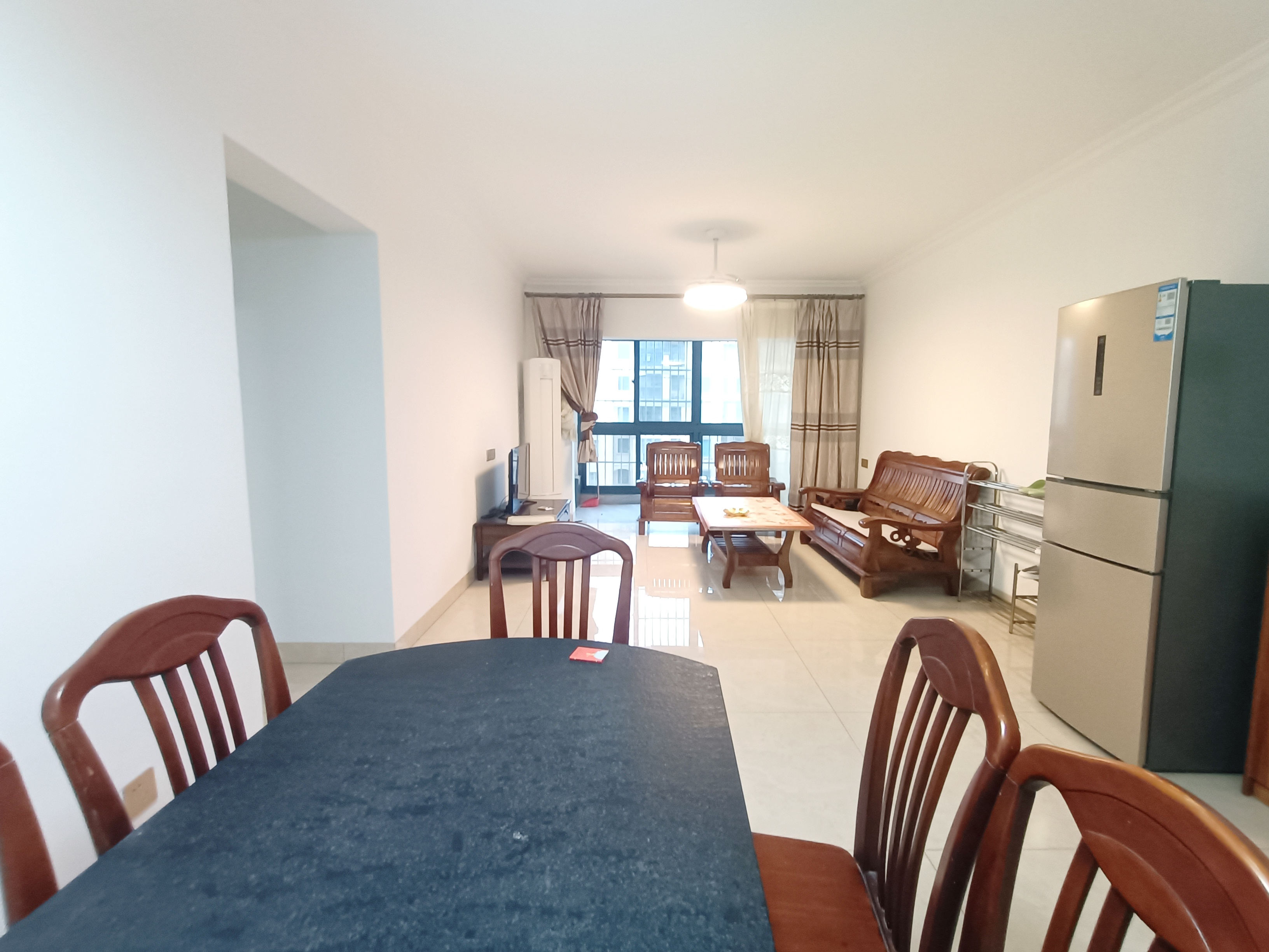 鑫鼎花园（琼山区检查院单位房）  3室2厅2卫    2800.0元/月