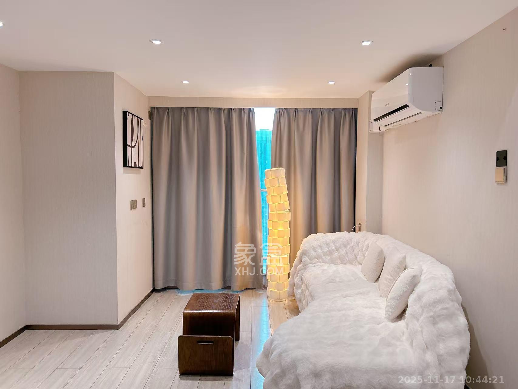 华远华时代  2室1厅1卫    2600.0元/月