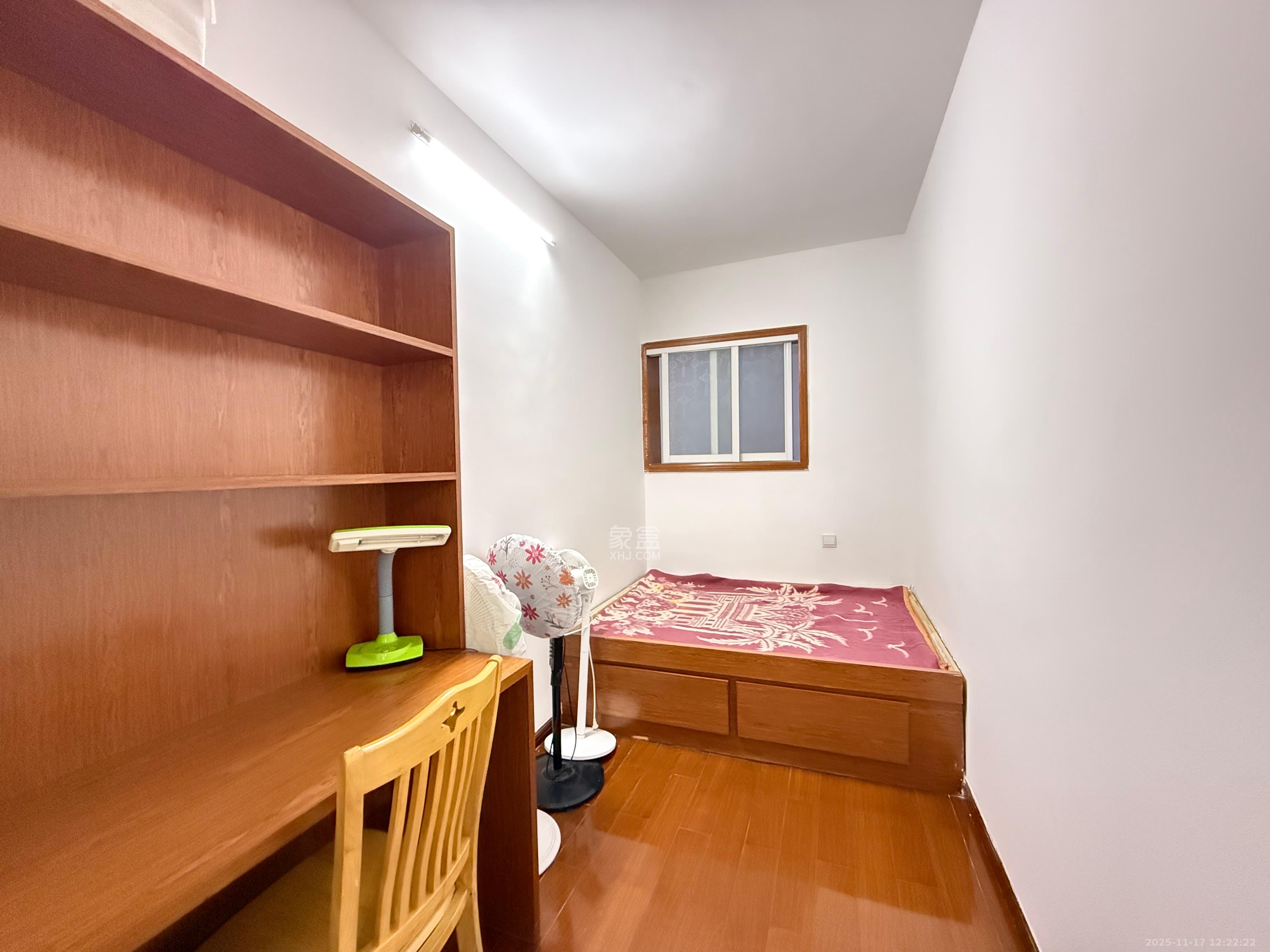 通程物流宿舍 3室2厅1卫 1600.0元/月 通程物流宿舍 3室2厅1卫 1600.0元/月室内图