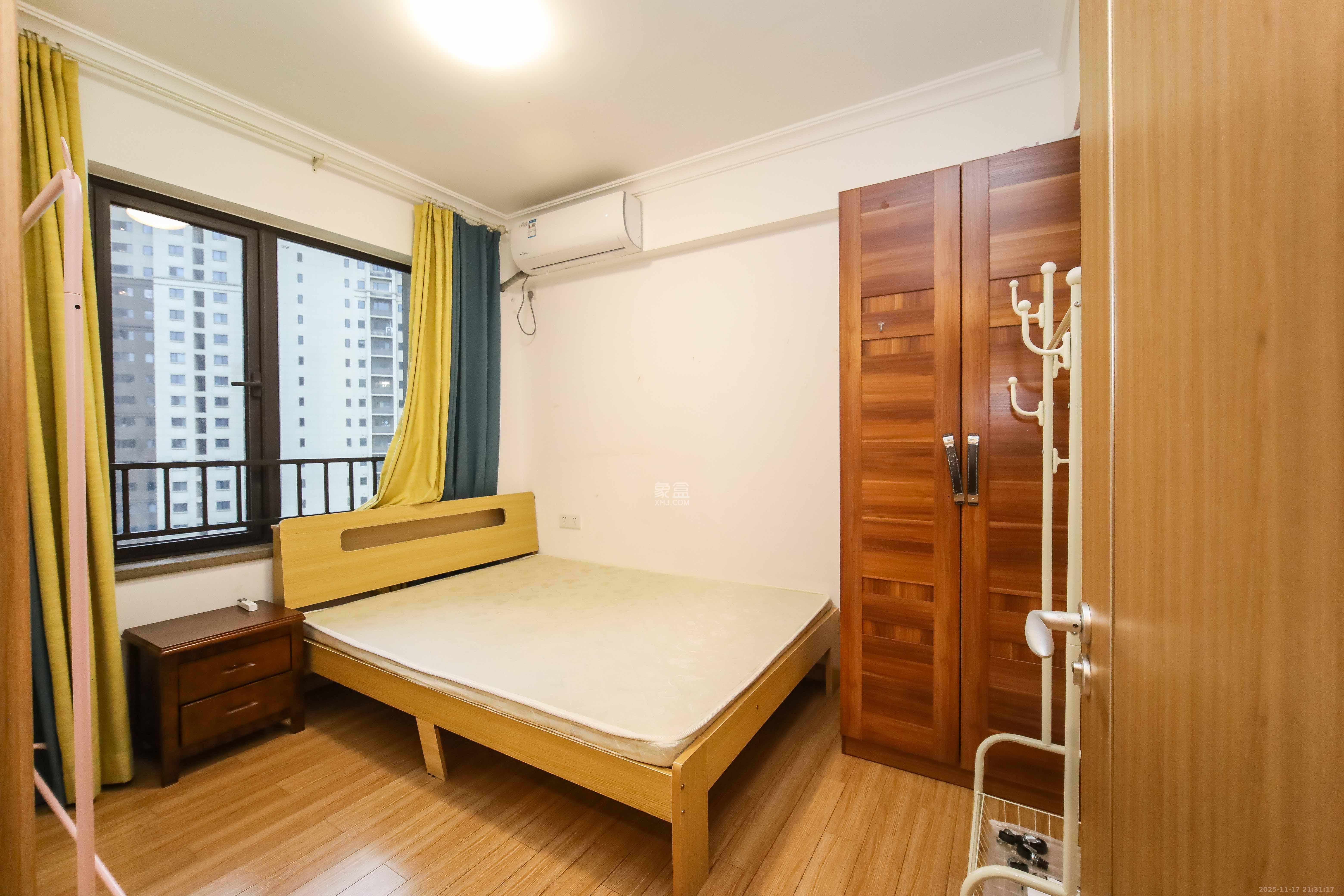 万科金域蓝湾 3室2厅2卫 110.0万 万科金域蓝湾 3室2厅2卫 110.0万卧室