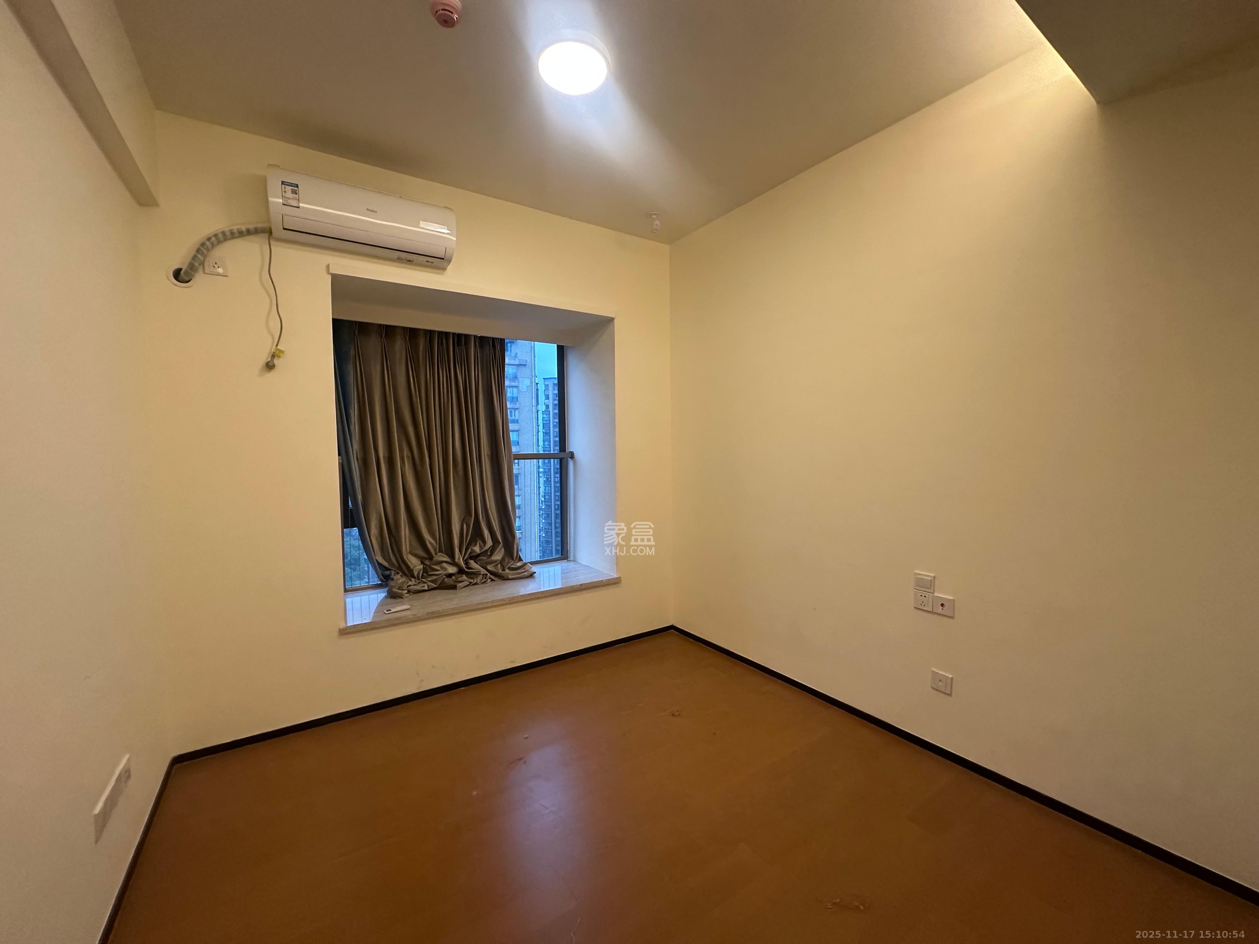 恒大金融广场  1室1厅1卫    2500.0元/月室内图