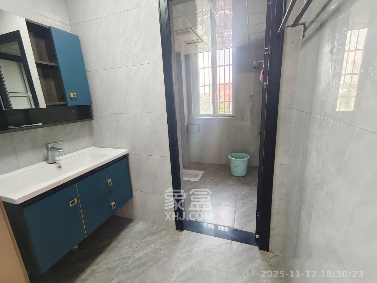 磊鑫嘉苑(地质局单位房) 3室2厅2卫 2300.0元/月 磊鑫嘉苑(地质局单位房) 3室2厅2卫 2300.0元/月室内图