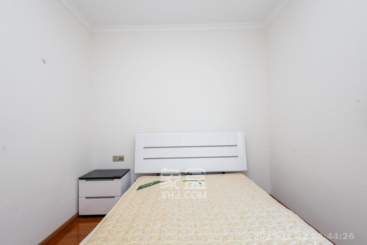 中国铁建国际城二期 3室2厅1卫 1800.0元/月 中国铁建国际城二期 3室2厅1卫 1800.0元/月室内图