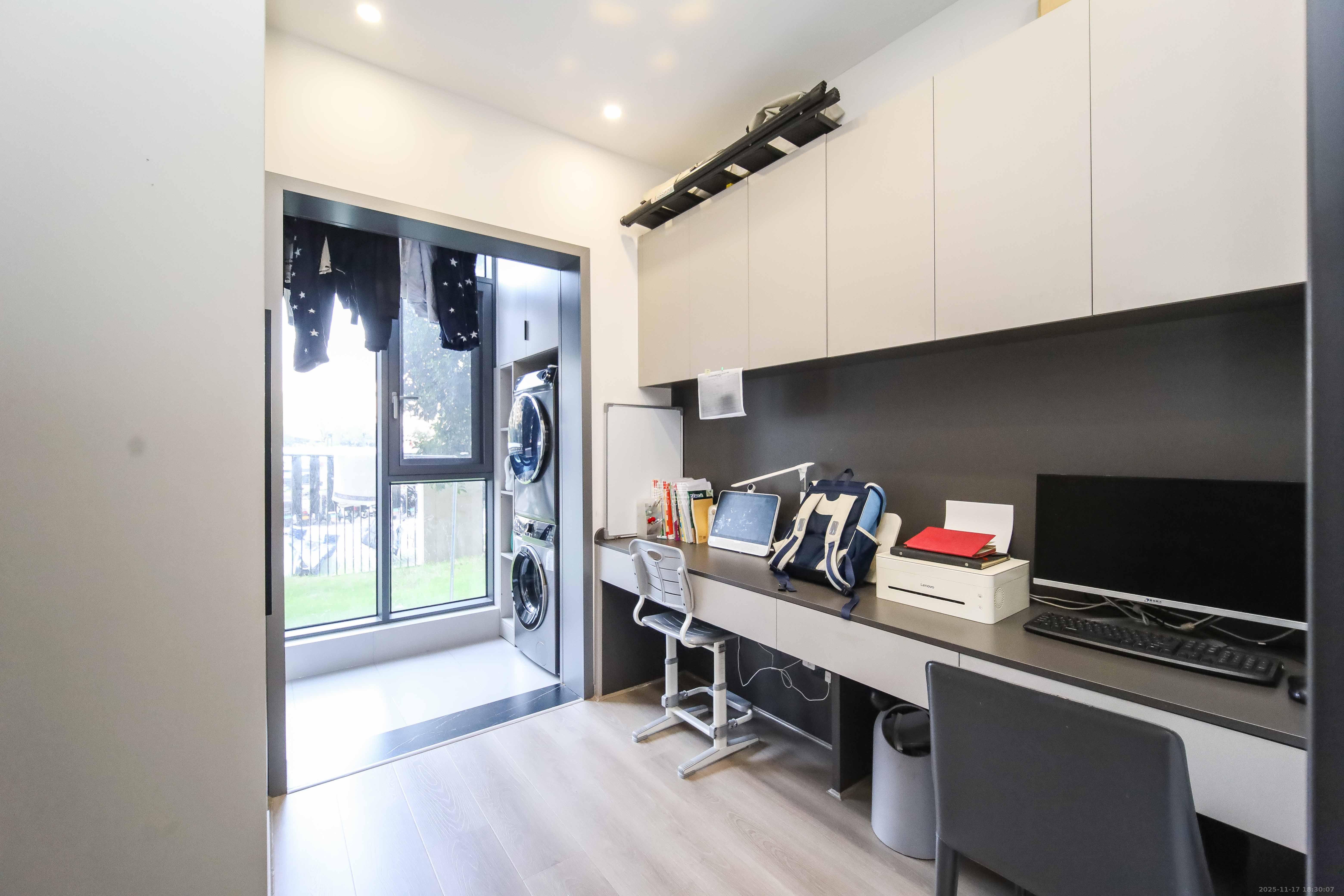 德奥悦东方  4室2厅2卫    158.0万卧室