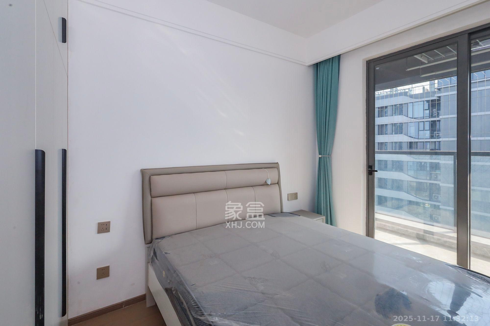 复地滨江金融中心 3室2厅2卫 4500.0元/月 复地滨江金融中心 3室2厅2卫 4500.0元/月室内图