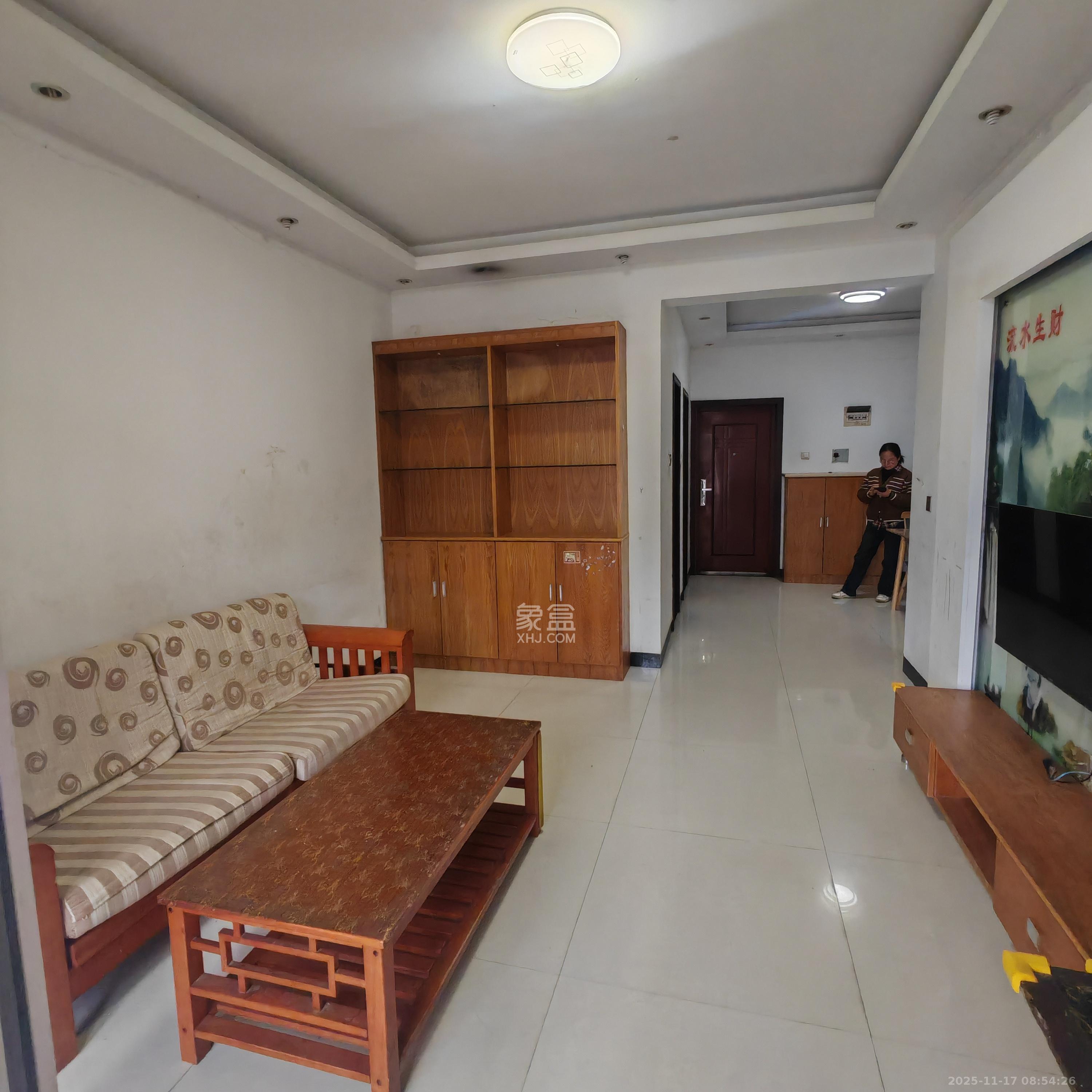 洋湖景园  2室1厅1卫    2000.0元/月