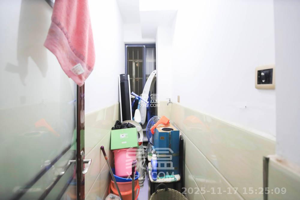 翡翠云天 2室2厅1卫 1800.0元/月 翡翠云天 2室2厅1卫 1800.0元/月室内图