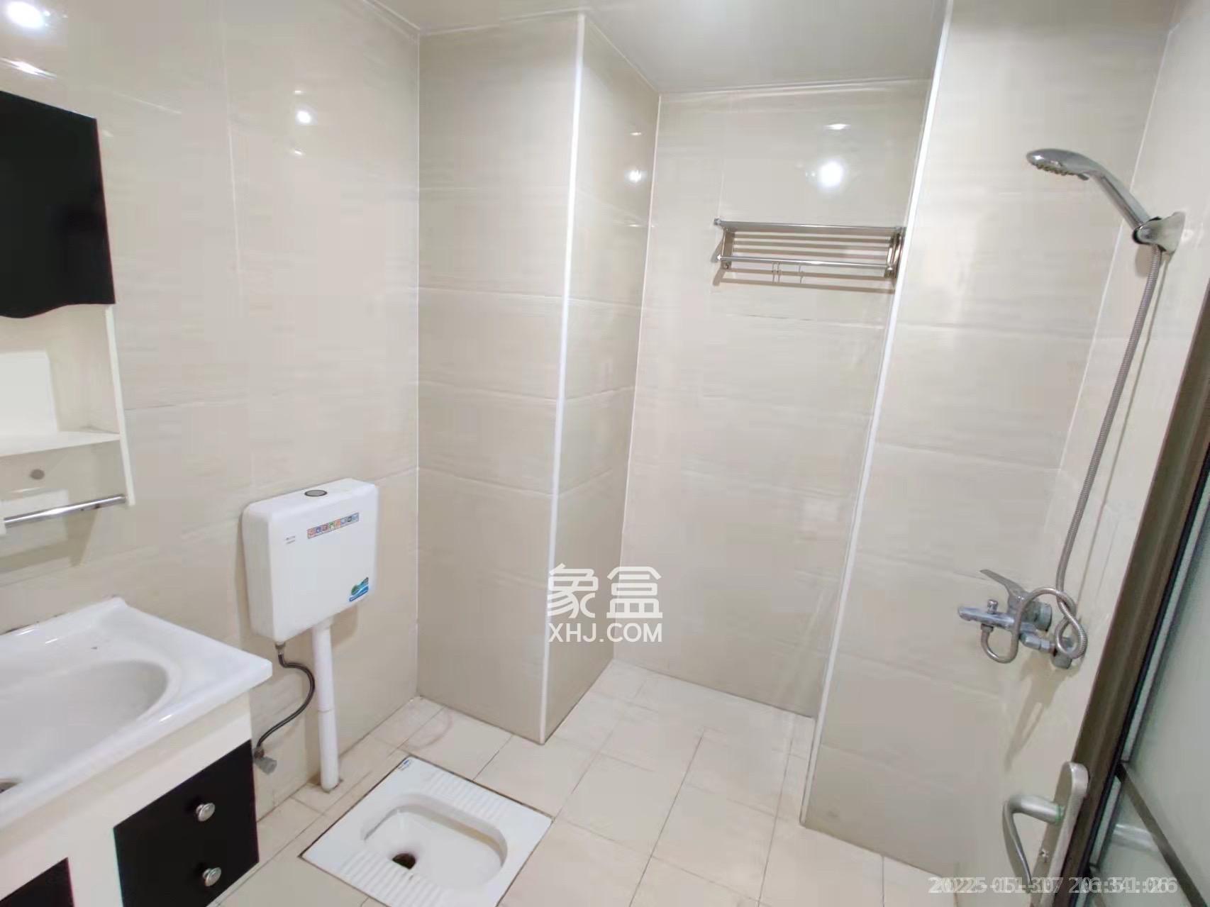 半山公馆（半山国际中心）  1室1厅1卫    2100.0元/月室内图