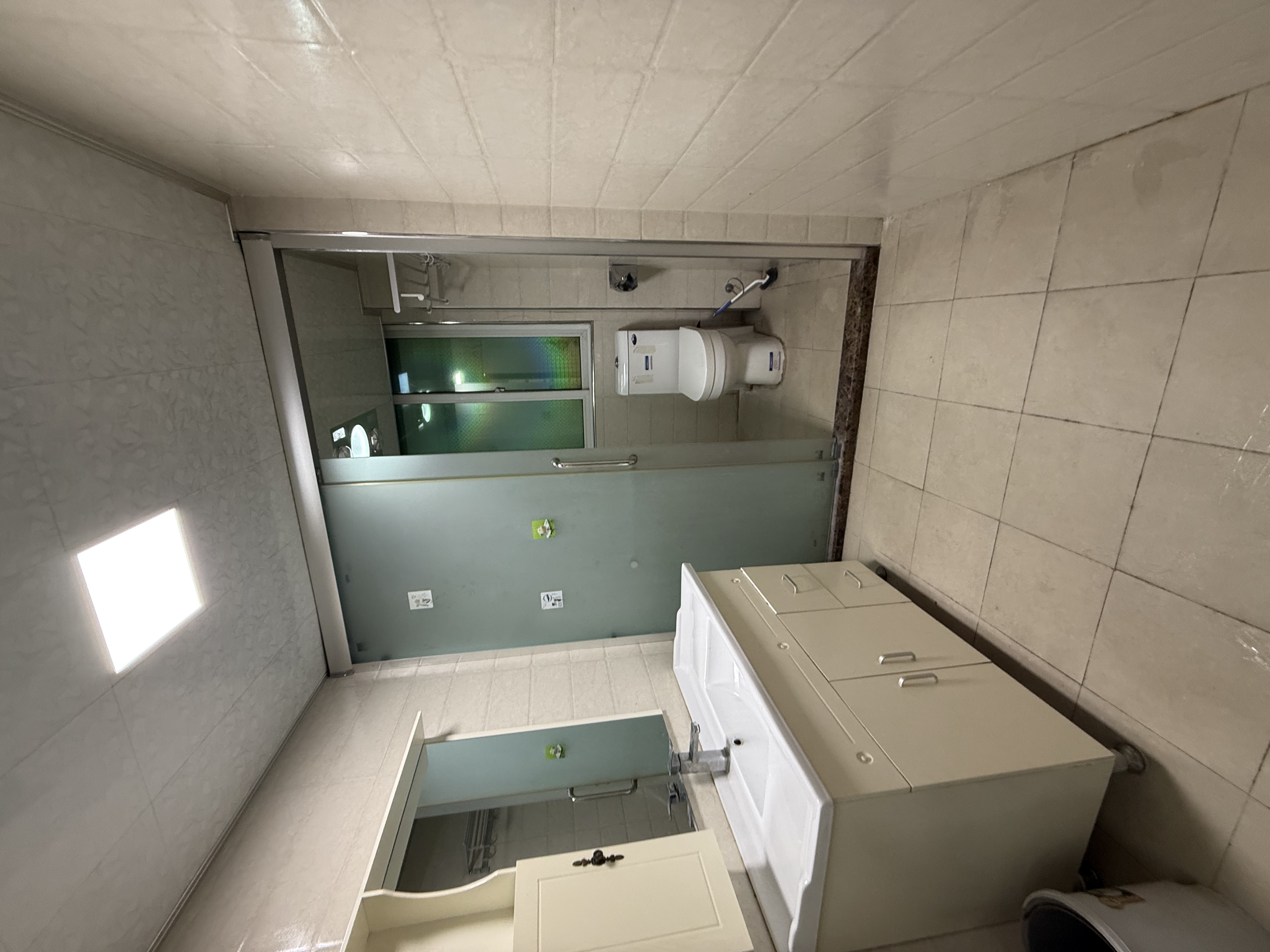 禧诚月畔湾  3室2厅2卫    2200.0元/月室内图