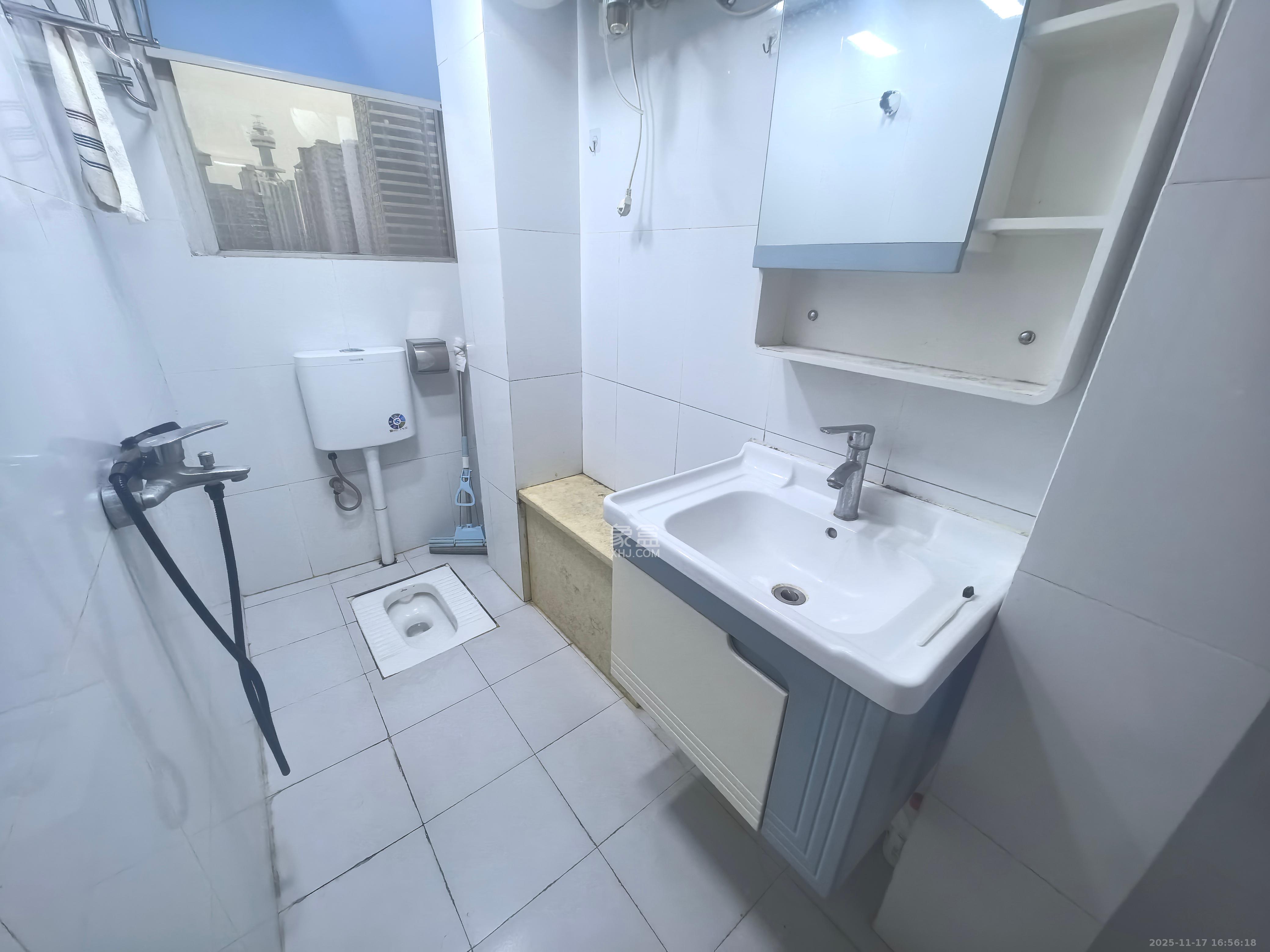 东一国际  1室0厅0卫    1400.0元/月室内图