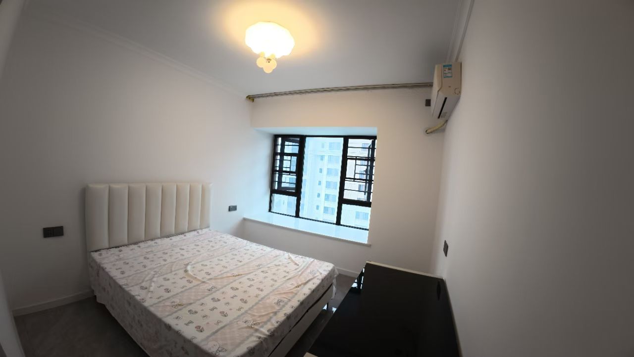 金科集美东方  3室2厅2卫    65.8万客厅