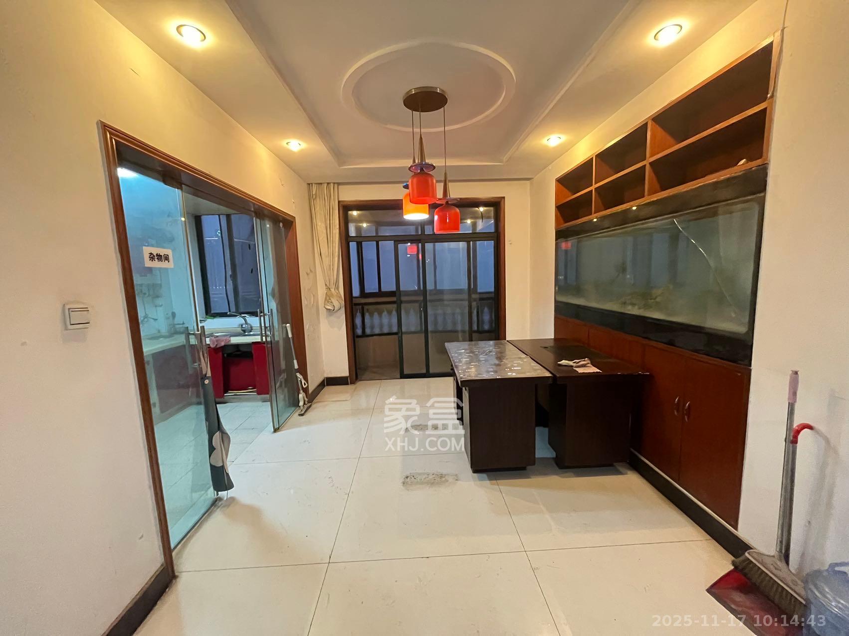 世嘉国际华城  4室2厅2卫    3500.0元/月室内图