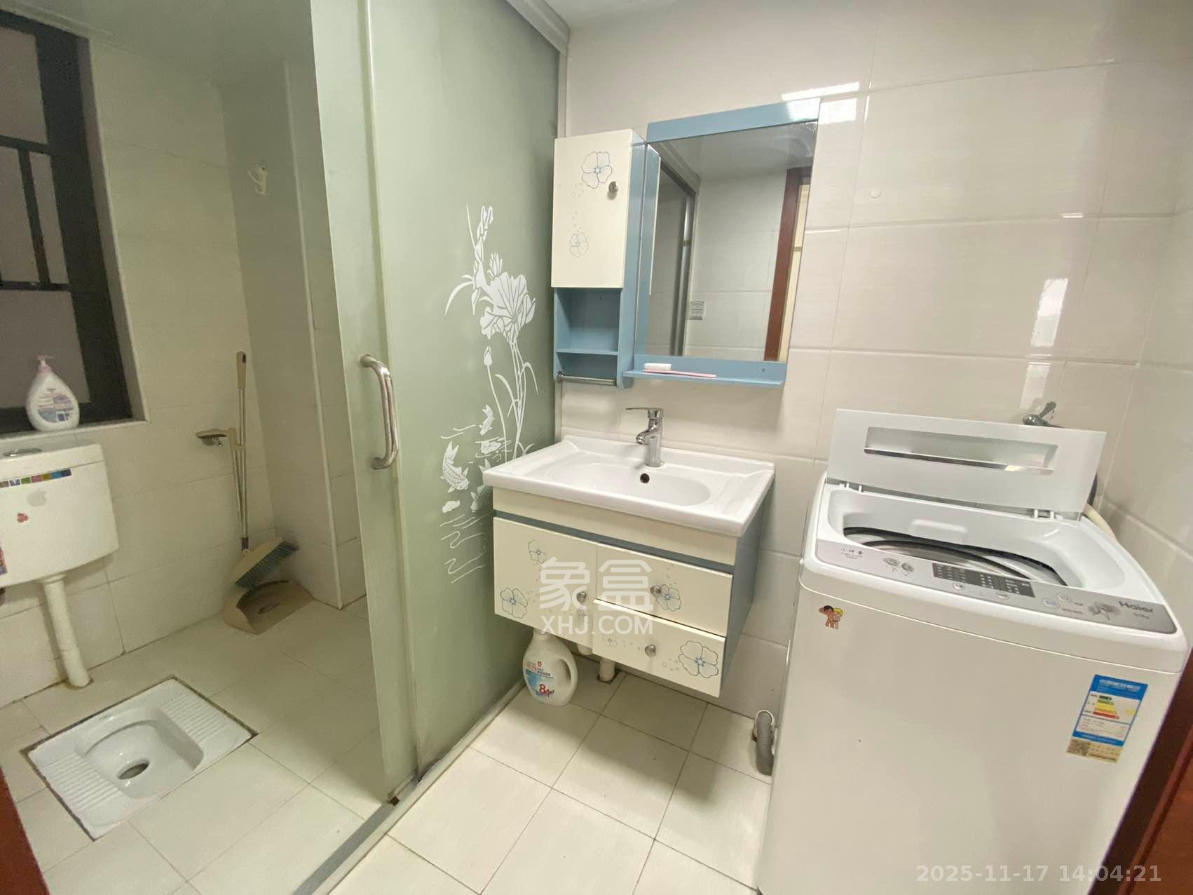 达美D6区  2室2厅1卫    2400.0元/月室内图