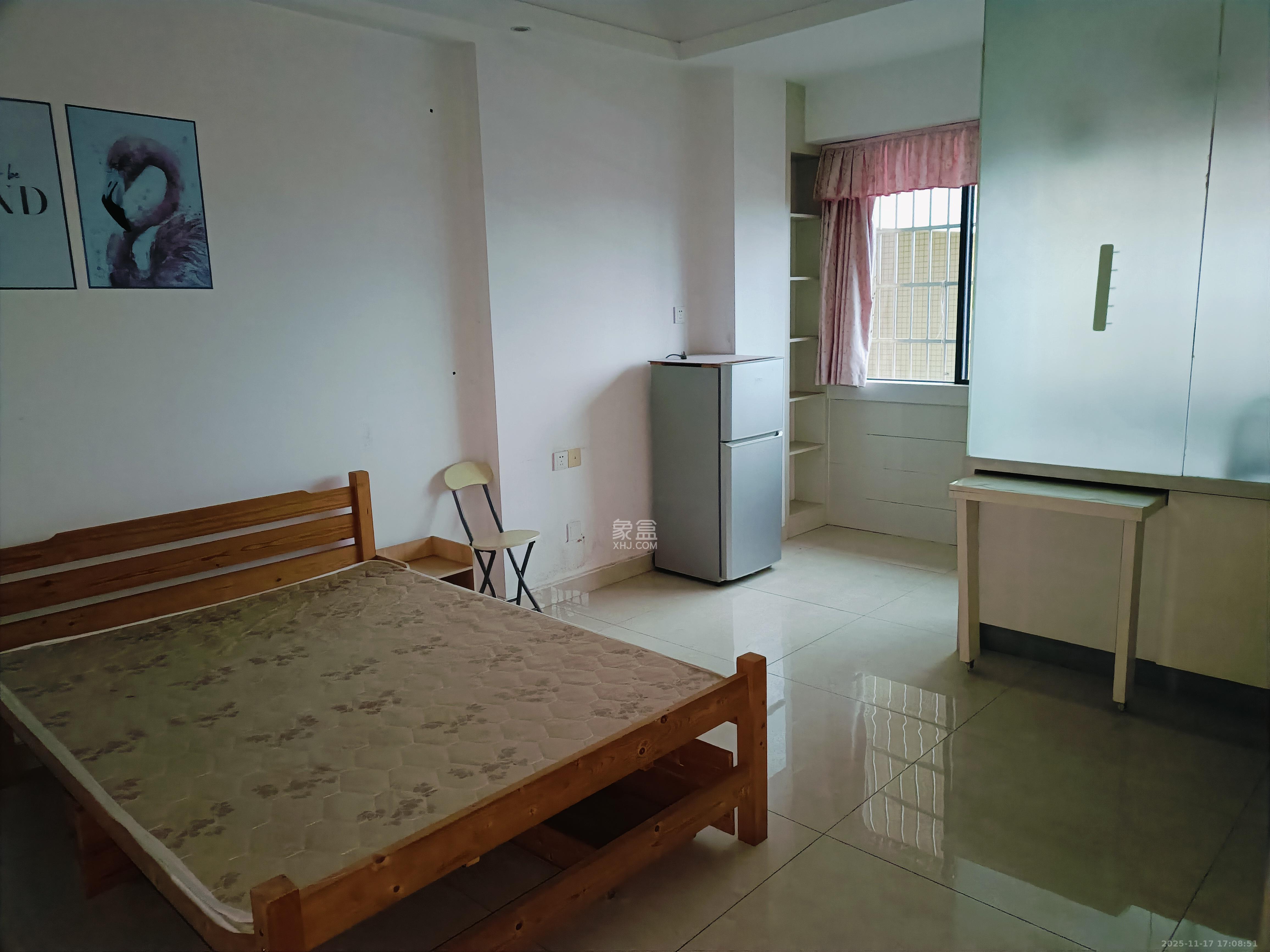 佐佑大厦  1室1厅1卫    880.0元/月