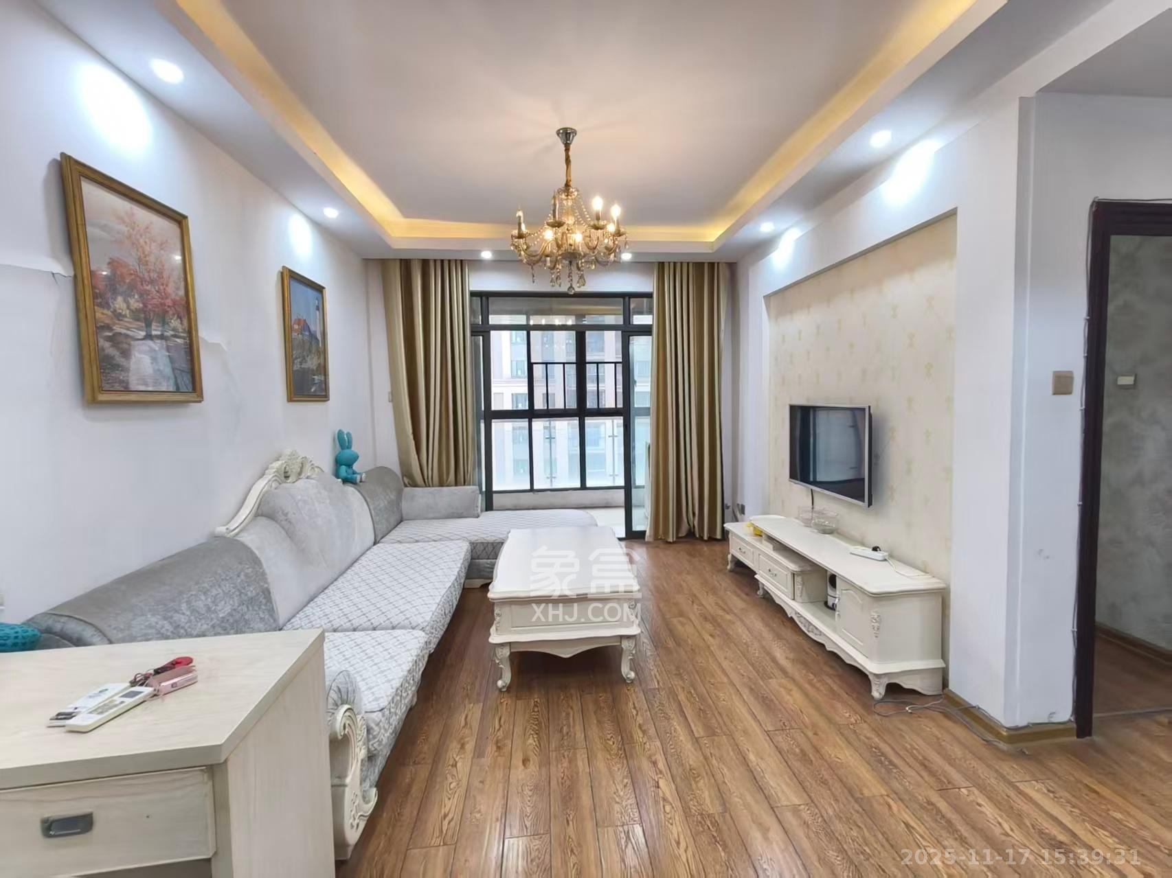 新华都万家城  2室2厅1卫    2200.0元/月